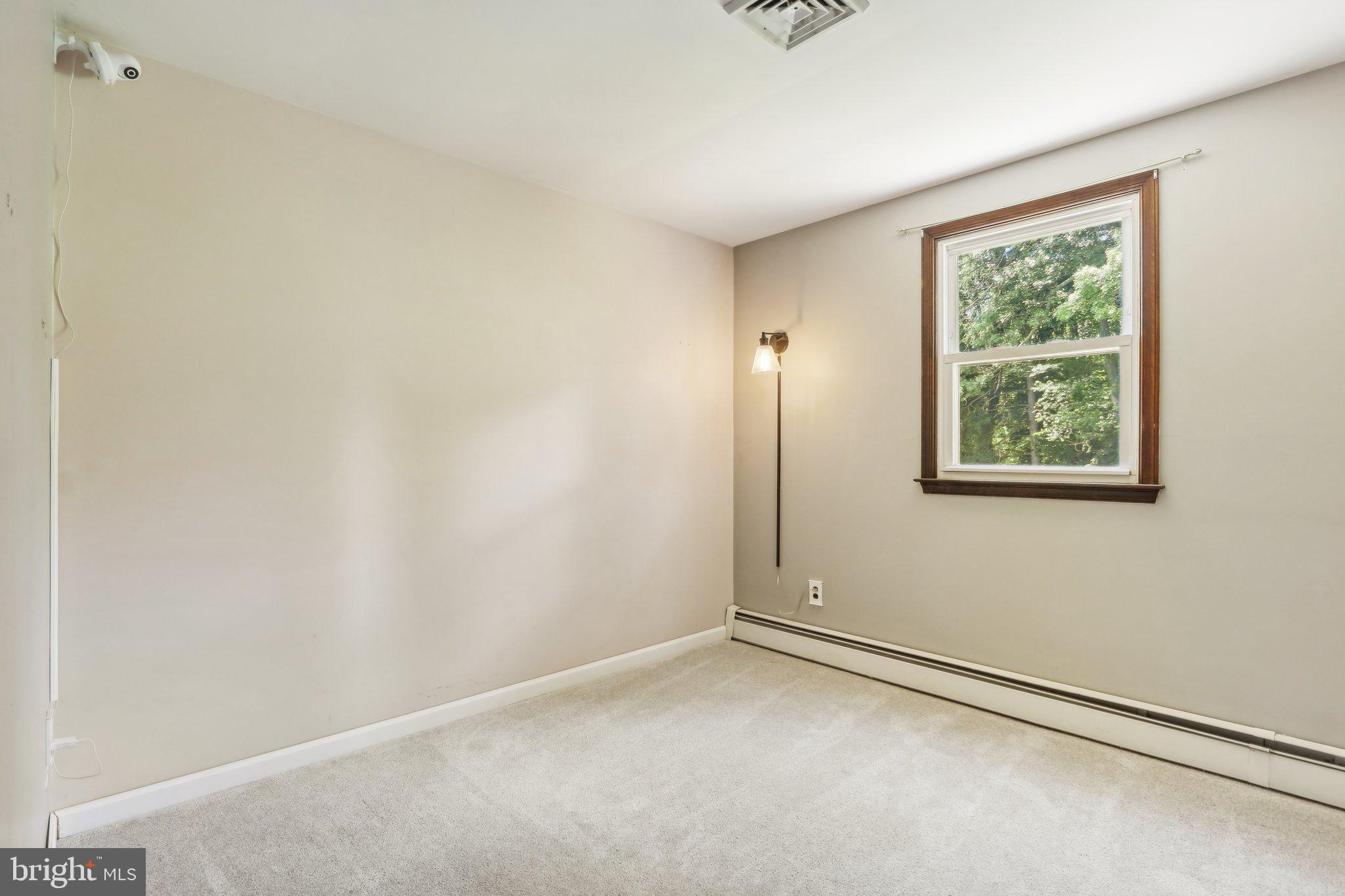 PEBBLE HILL ACRES - Residential