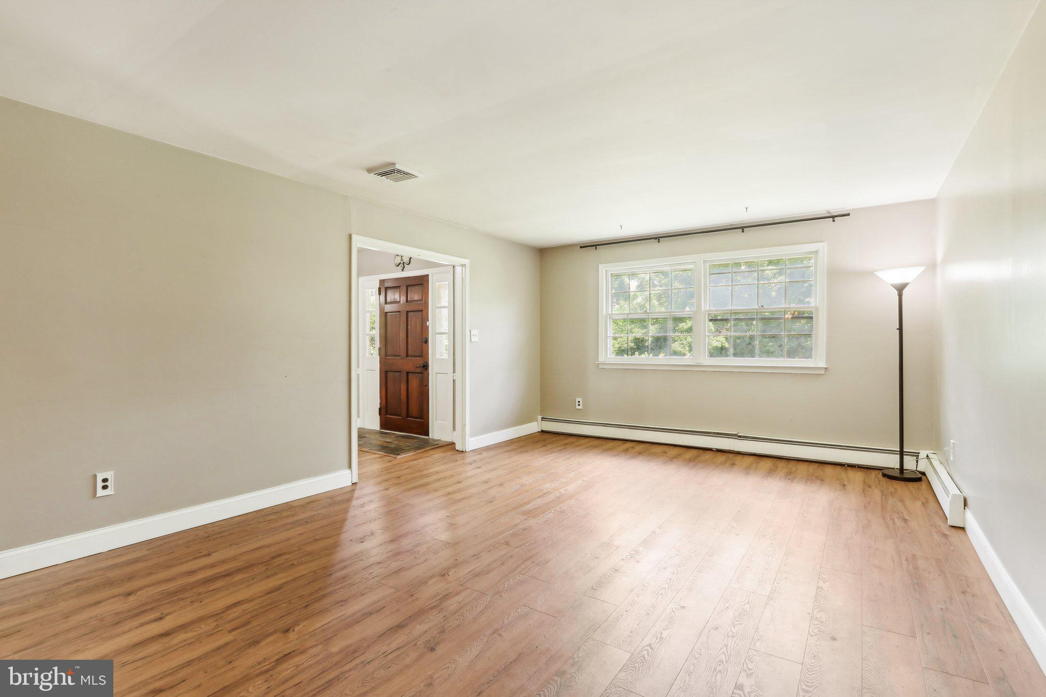 PEBBLE HILL ACRES - Residential