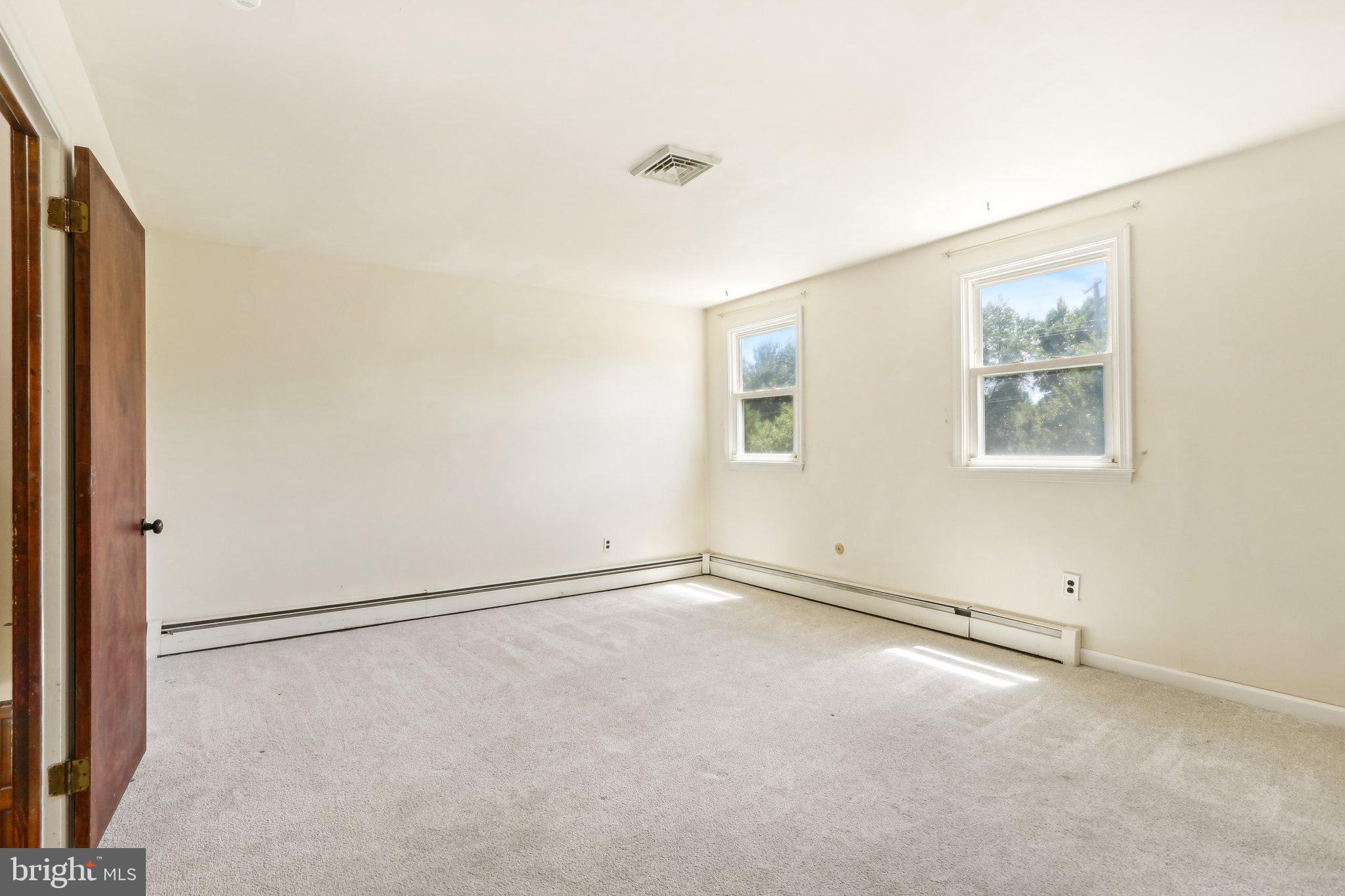 PEBBLE HILL ACRES - Residential