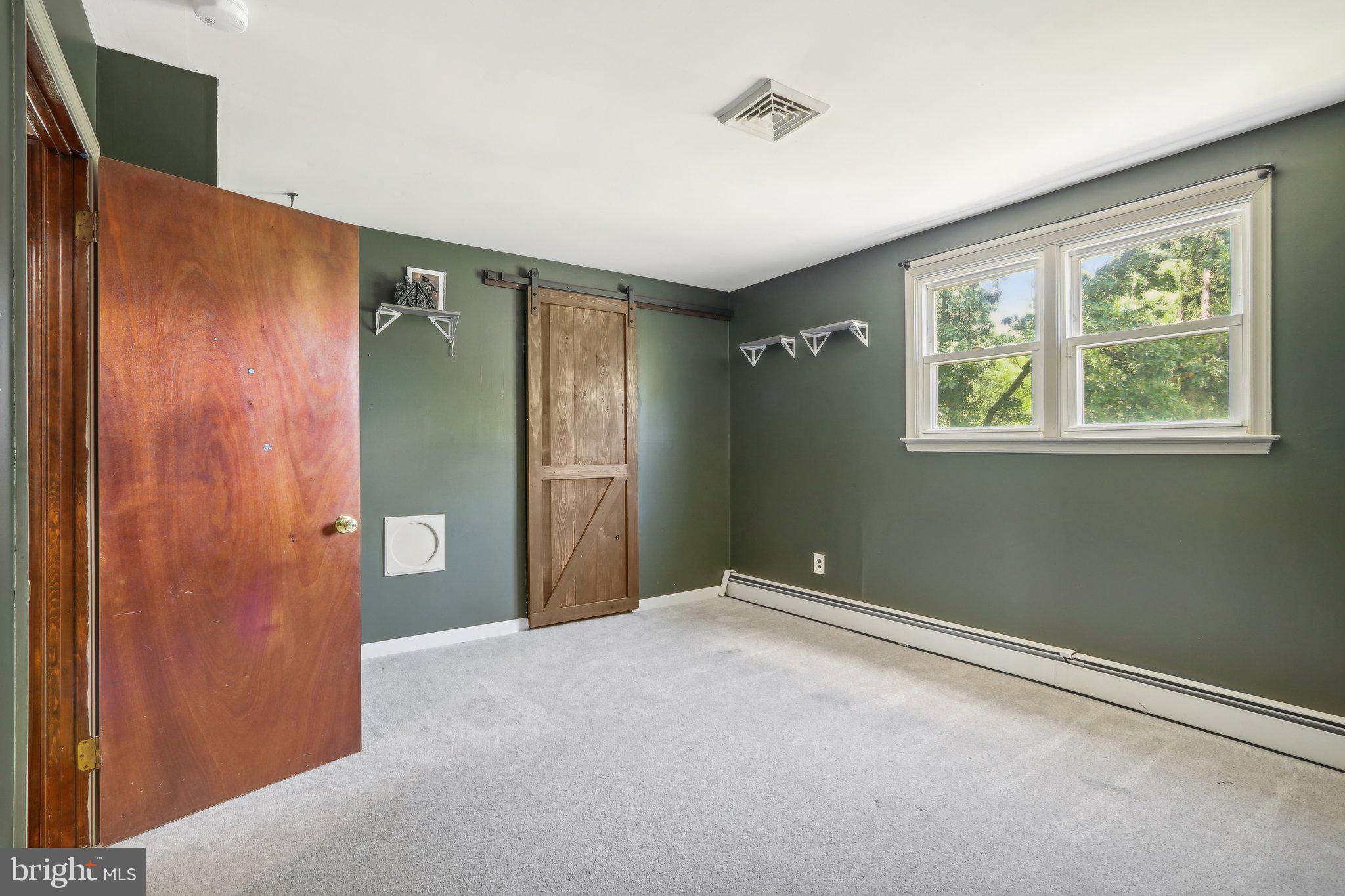 PEBBLE HILL ACRES - Residential