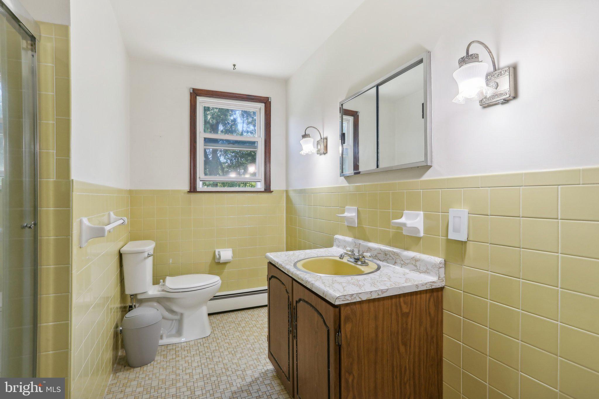 PEBBLE HILL ACRES - Residential