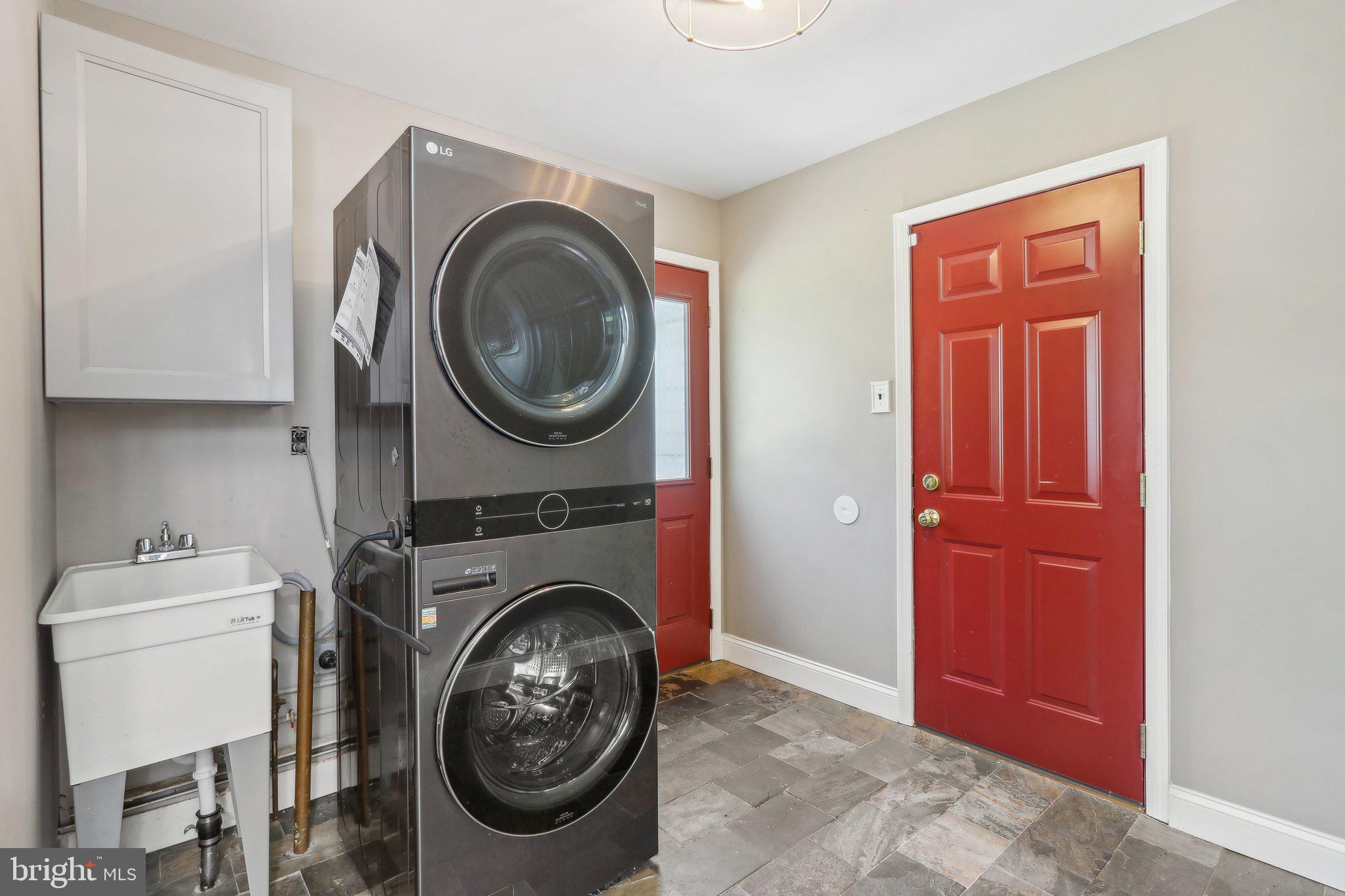 PEBBLE HILL ACRES - Residential