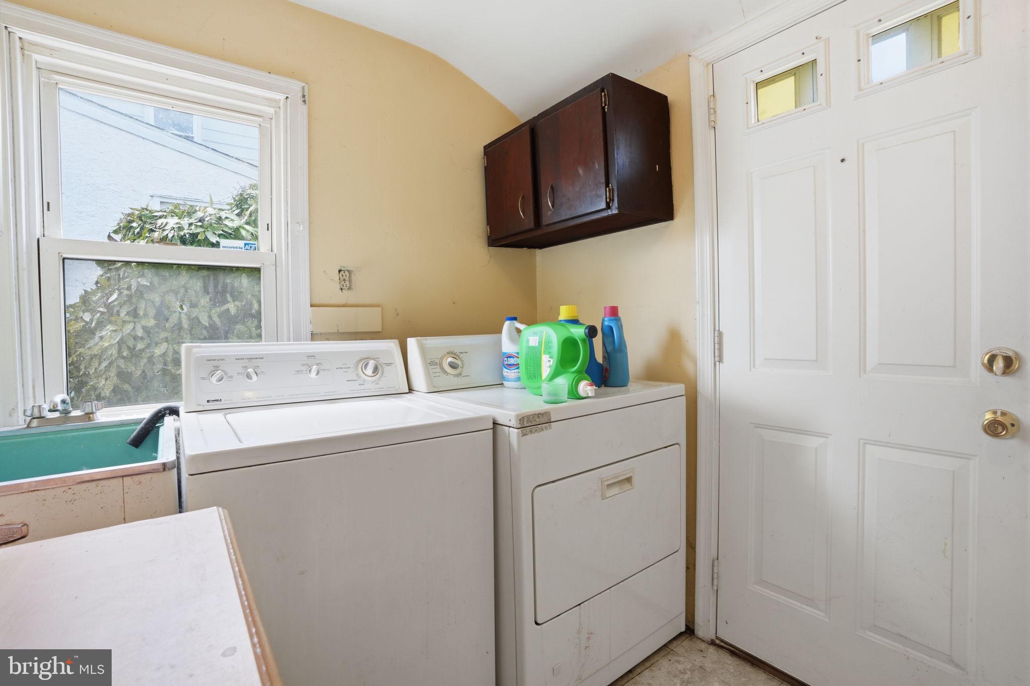 INTERNATIONAL VIL - Residential