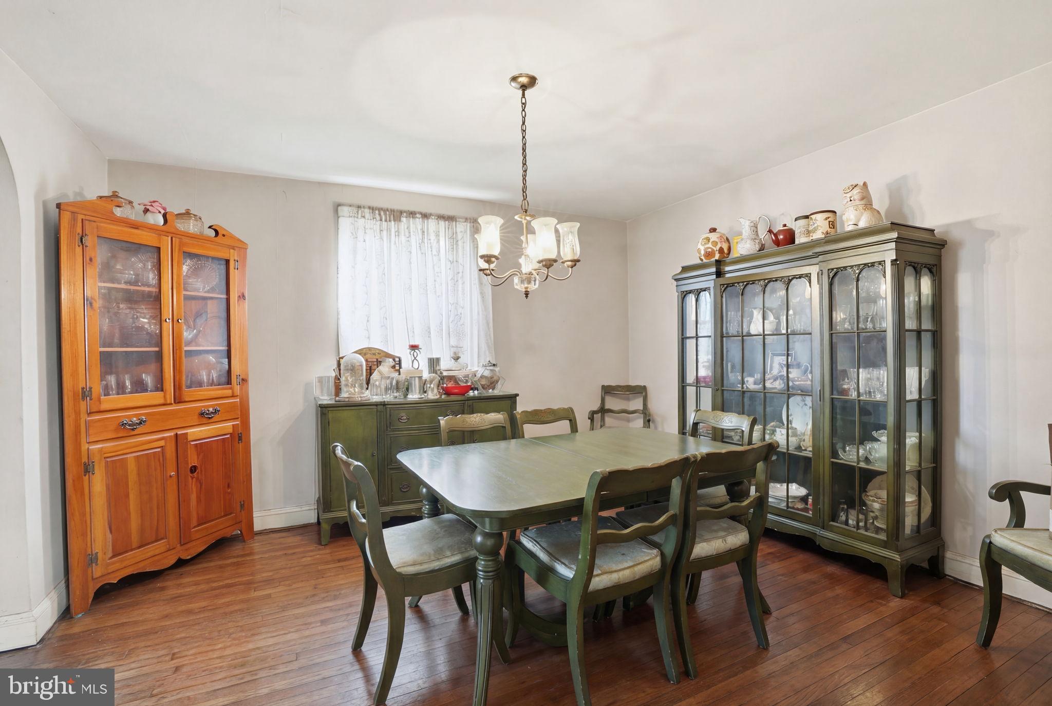 INTERNATIONAL VIL - Residential