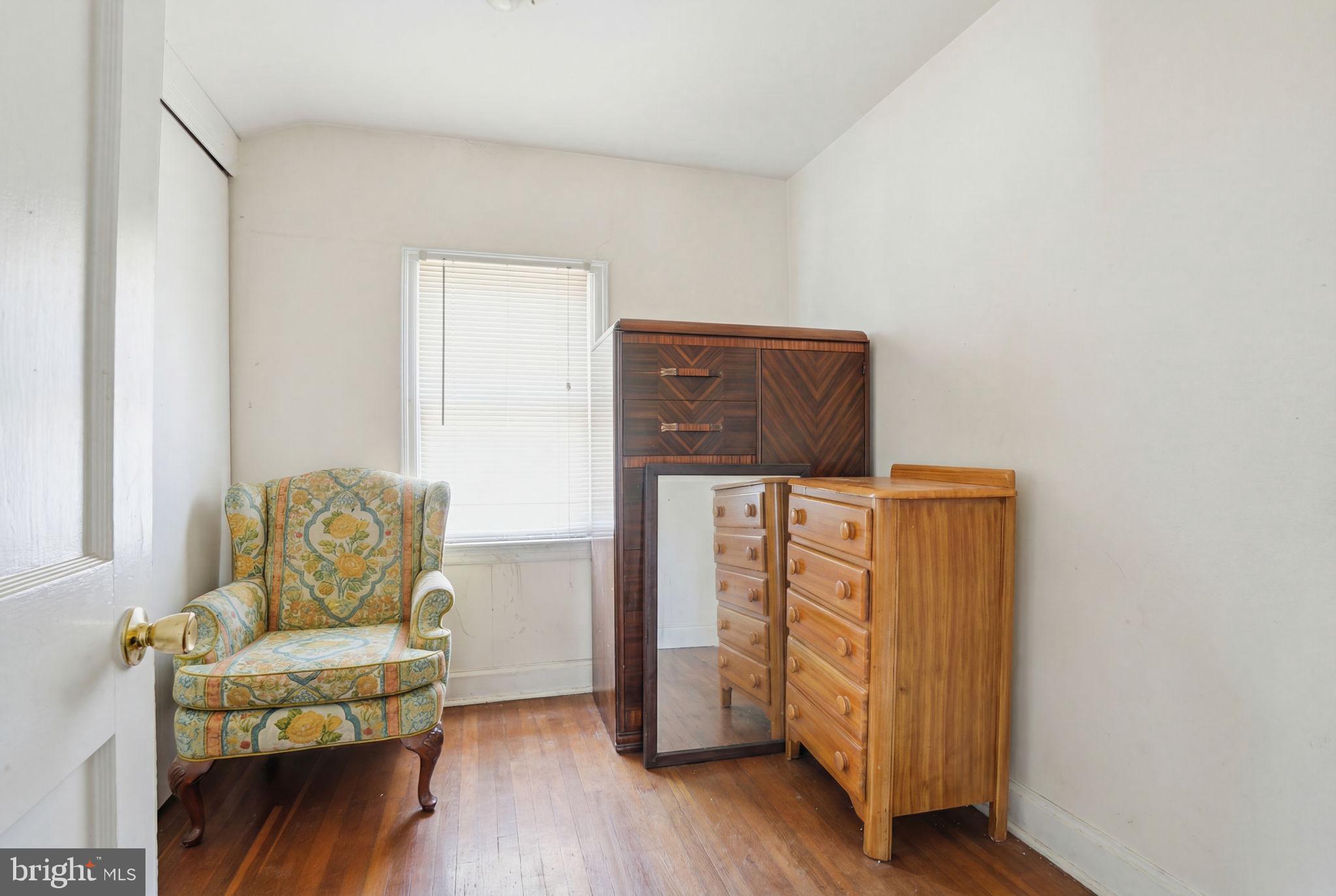 INTERNATIONAL VIL - Residential