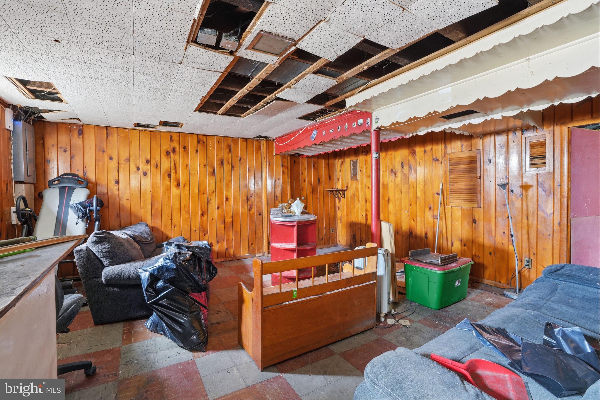 INTERNATIONAL VIL - Residential