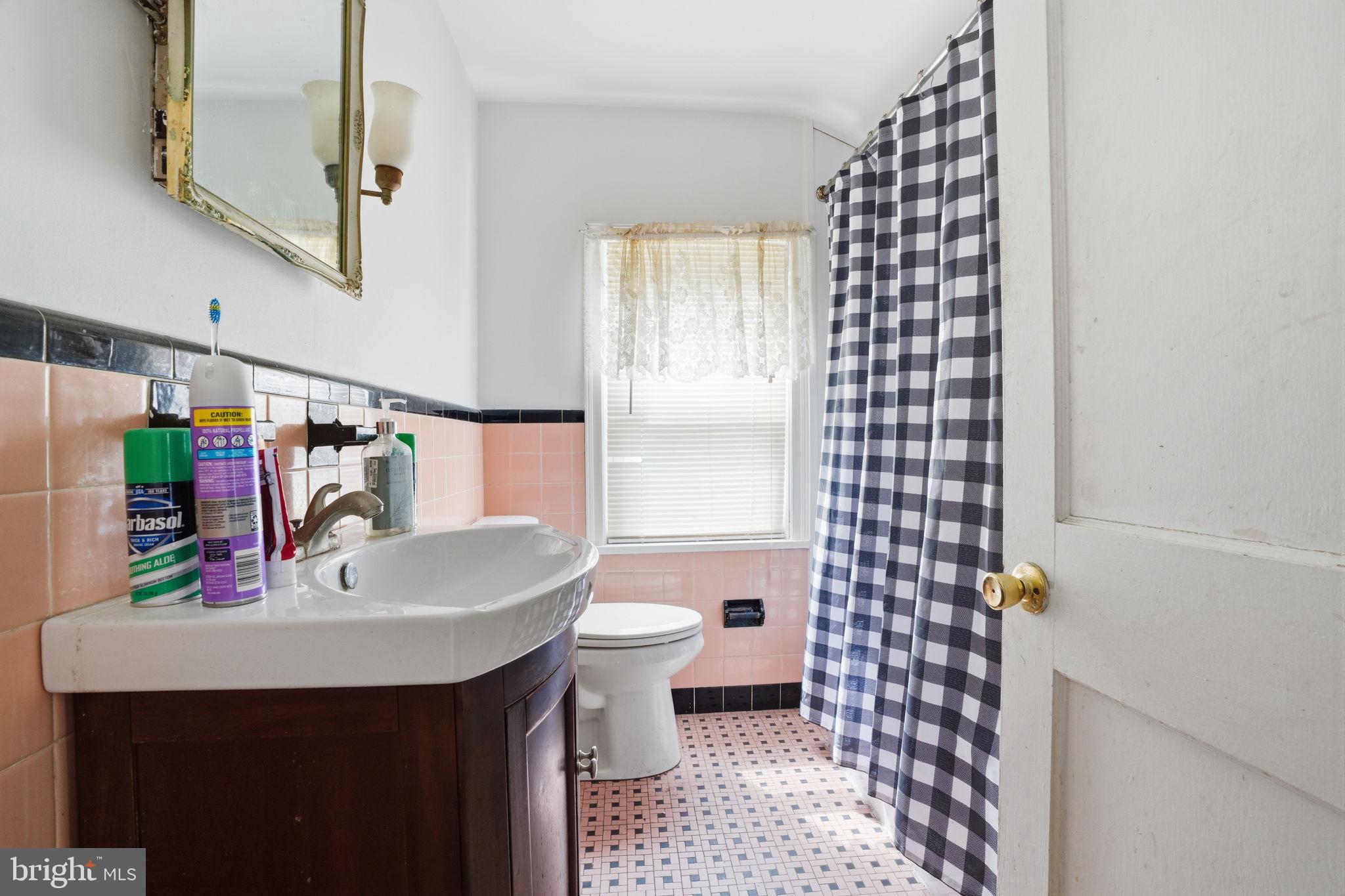 INTERNATIONAL VIL - Residential