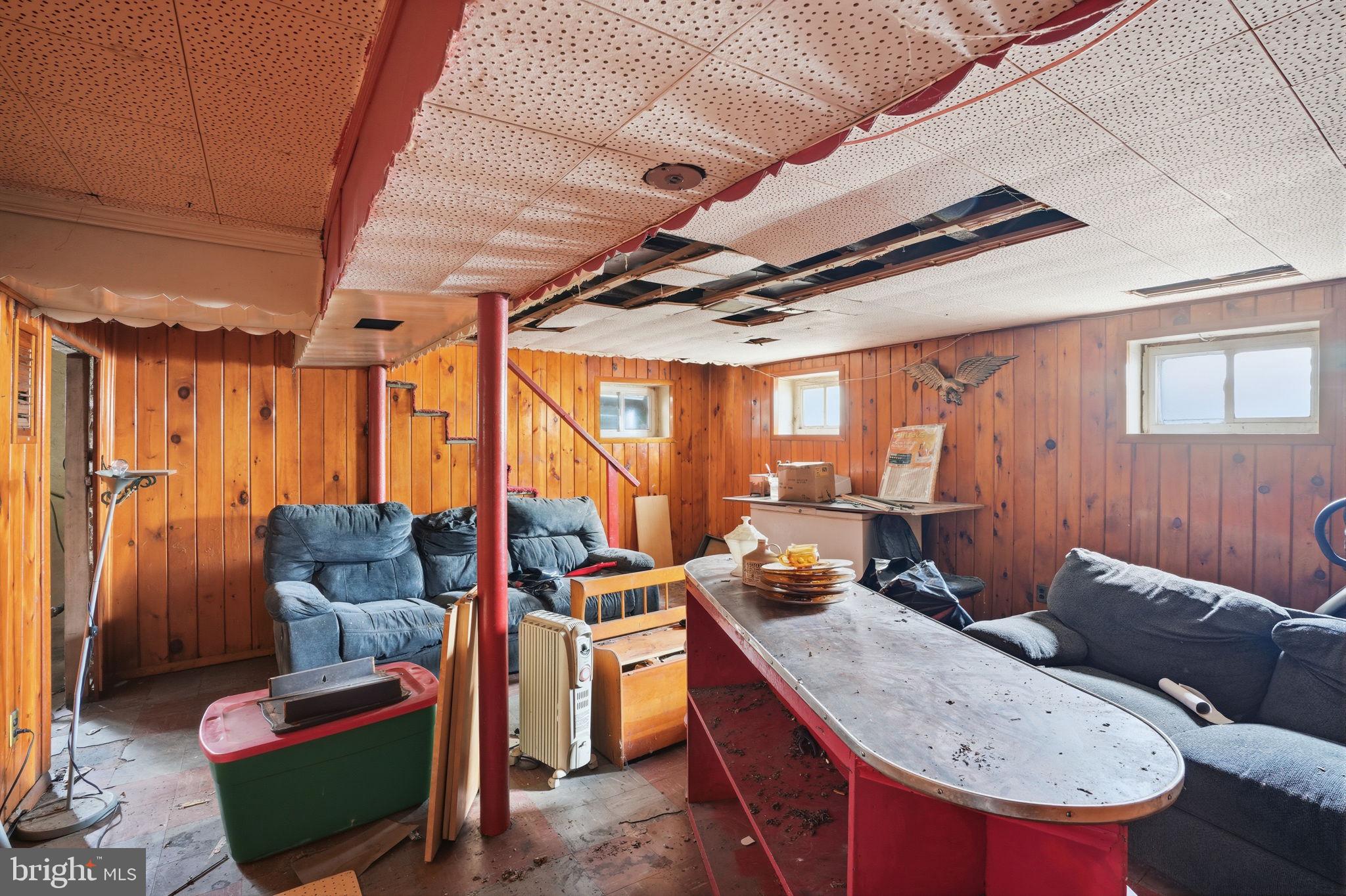 INTERNATIONAL VIL - Residential