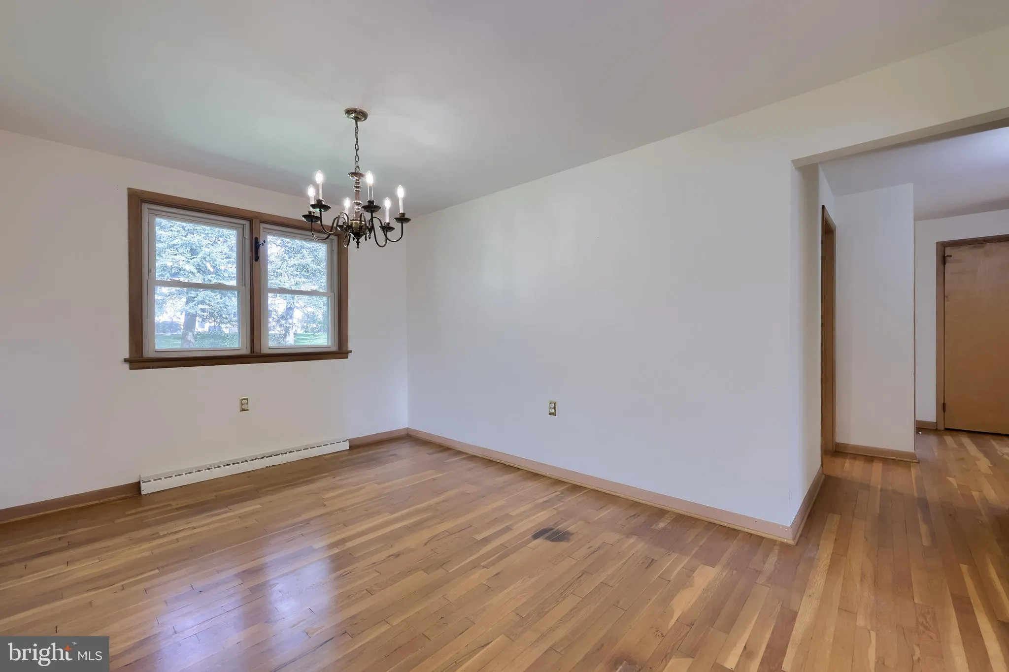 Lancaster, Pennsylvania 17601, United States, 3 Bedrooms Bedrooms, ,2 BathroomsBathrooms,Residential,Coming Soon,235157