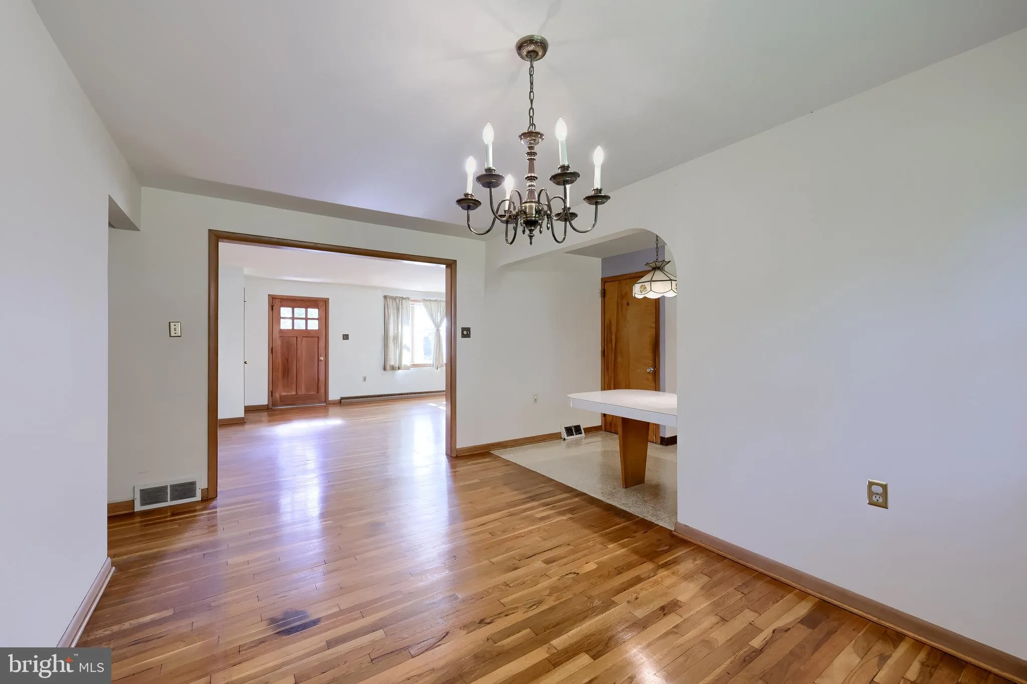 Lancaster, Pennsylvania 17601, United States, 3 Bedrooms Bedrooms, ,2 BathroomsBathrooms,Residential,Coming Soon,235157