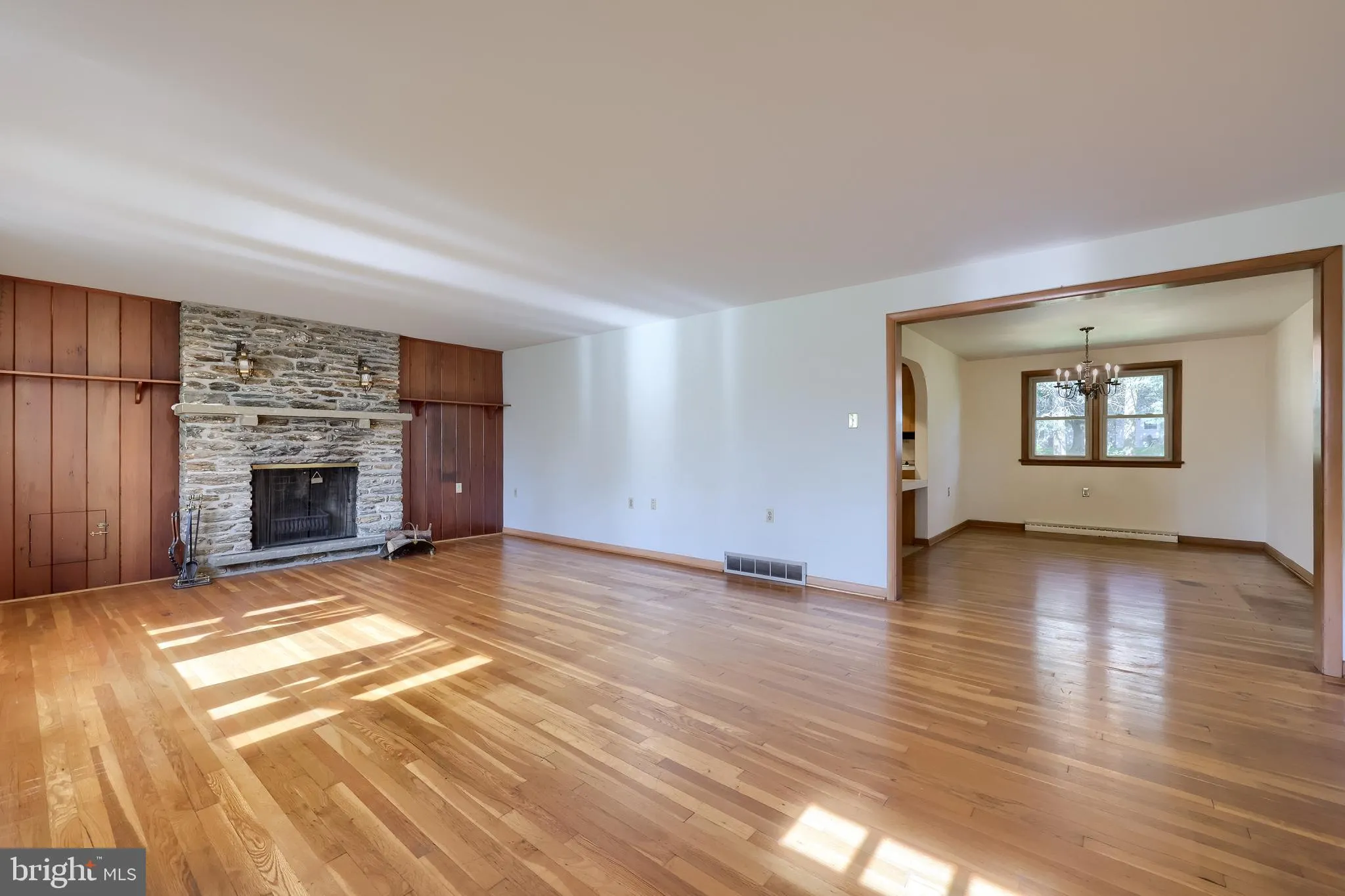 Lancaster, Pennsylvania 17601, United States, 3 Bedrooms Bedrooms, ,2 BathroomsBathrooms,Residential,Coming Soon,235157