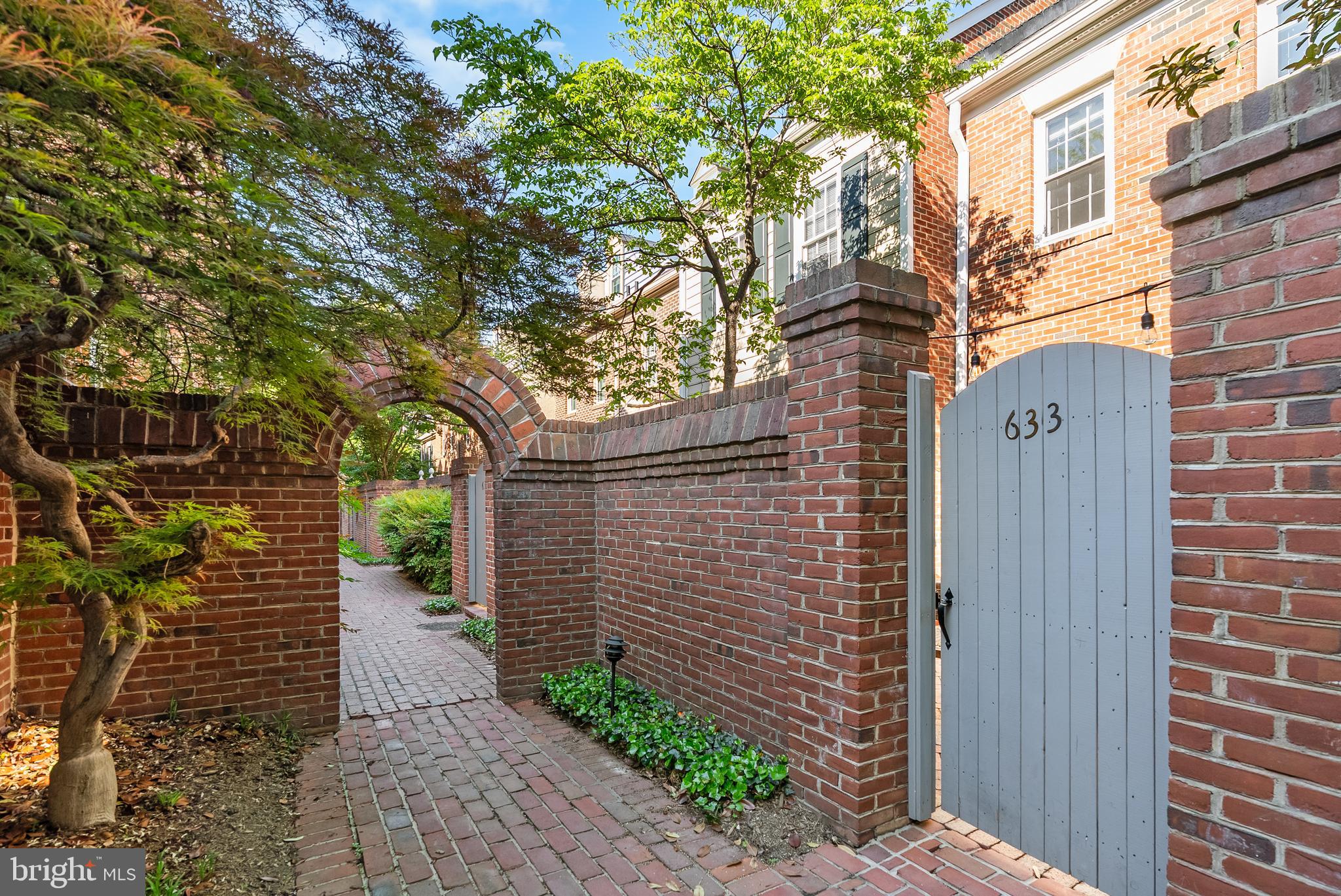 ARCH HALL - Residential