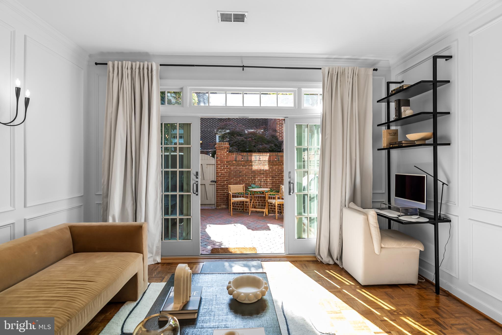ARCH HALL - Residential