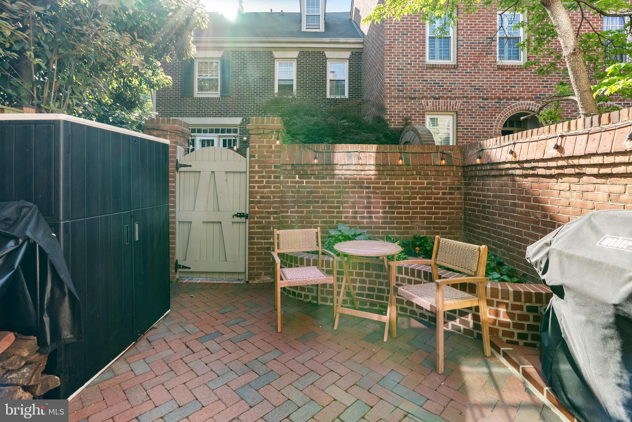 ARCH HALL - Residential