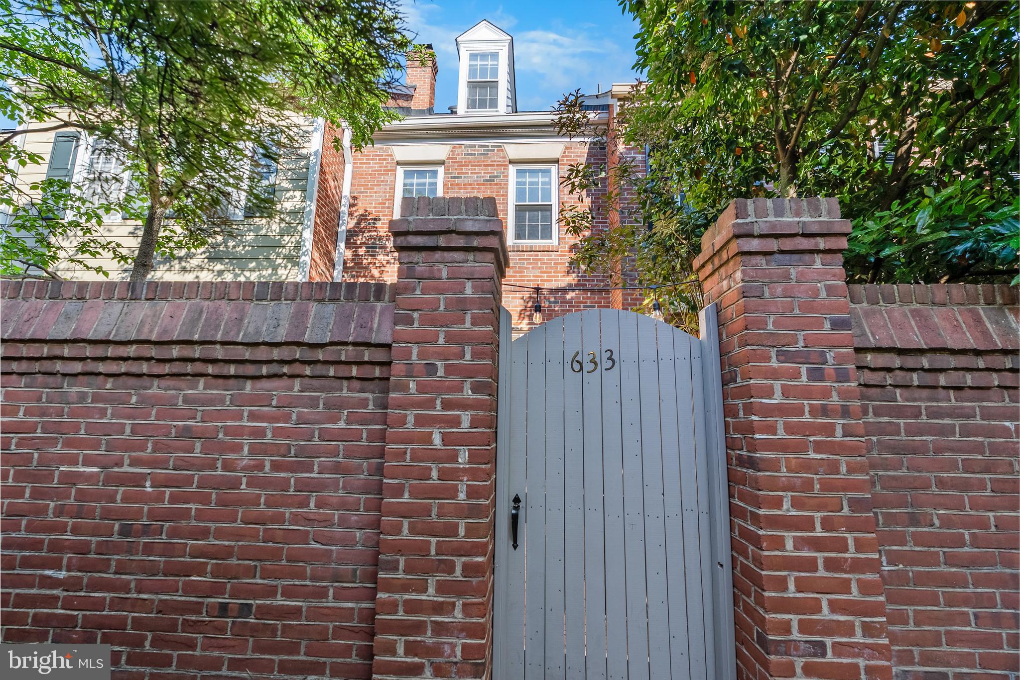 ARCH HALL - Residential