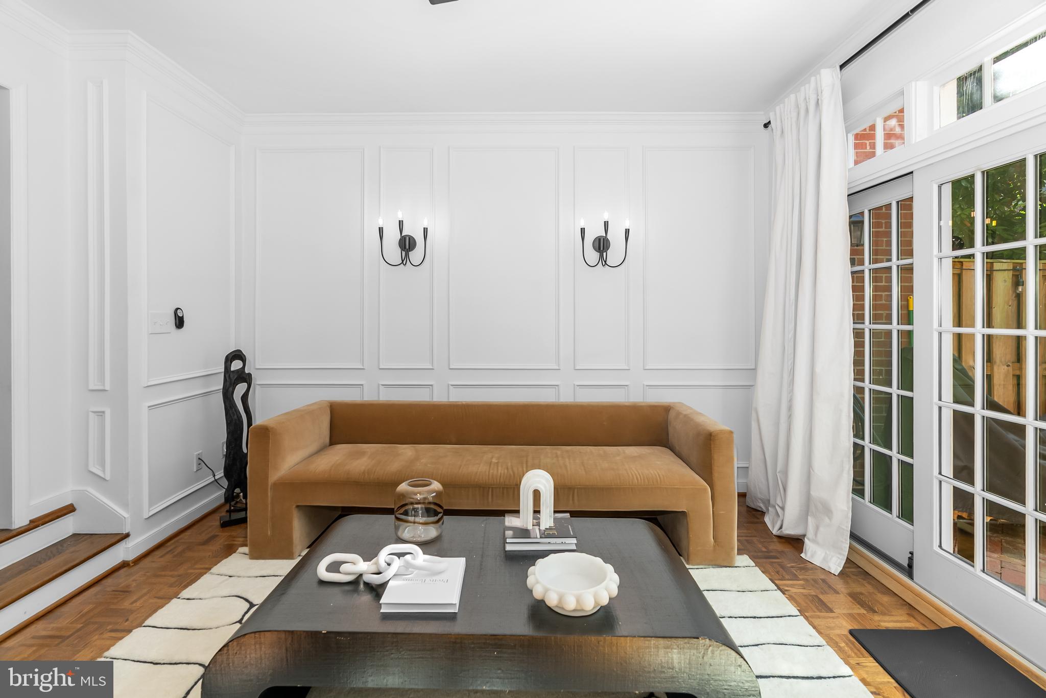 ARCH HALL - Residential