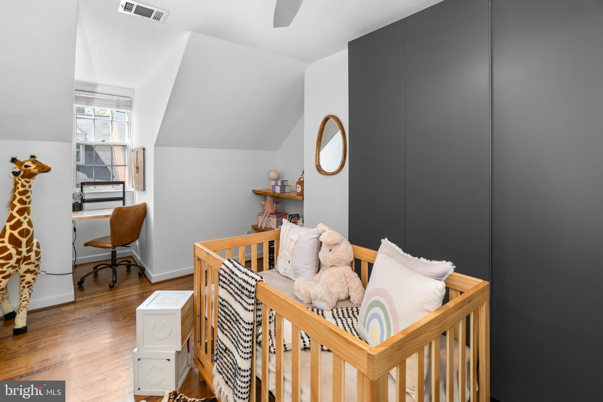 ARCH HALL - Residential