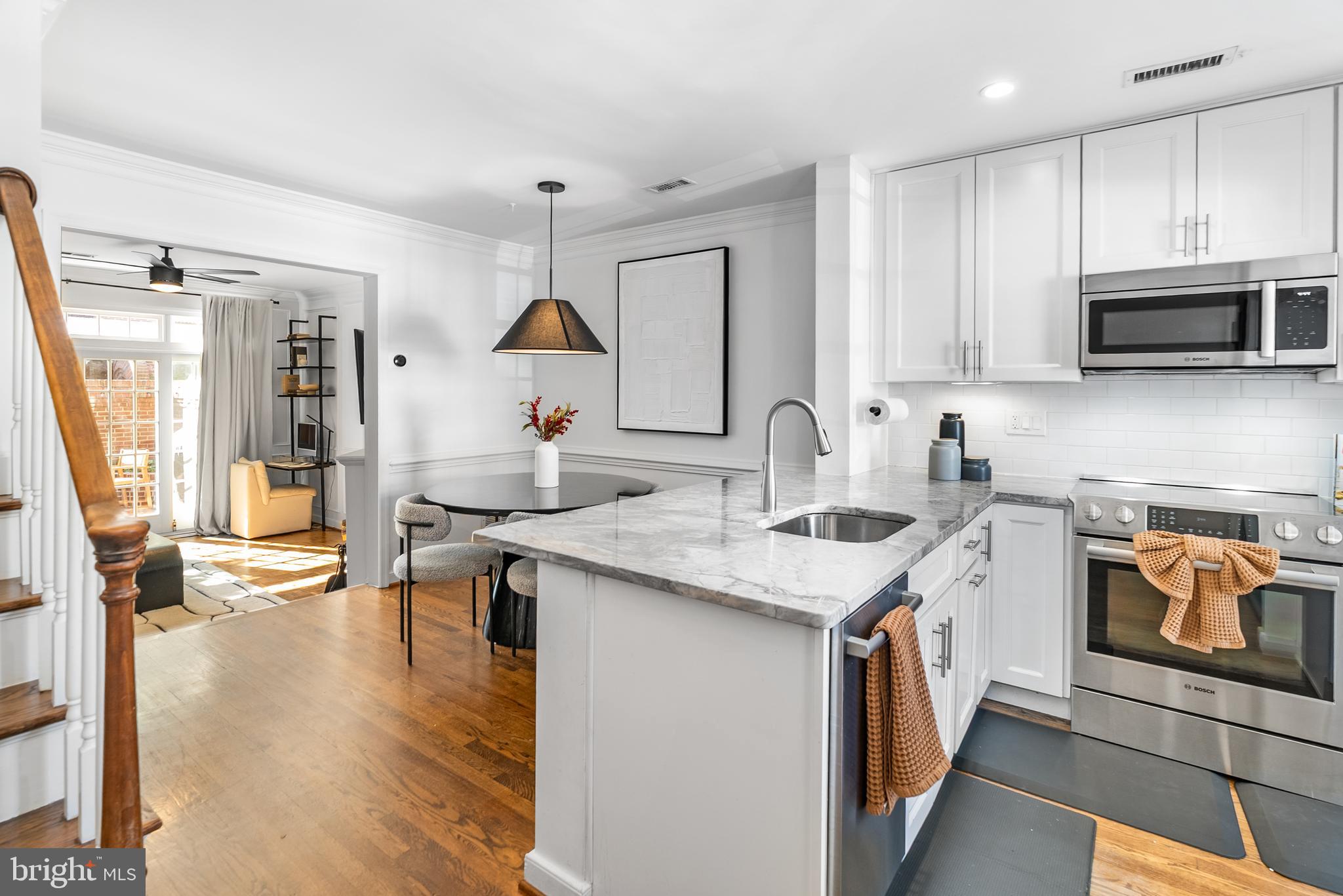 633 S COLUMBUS STREET