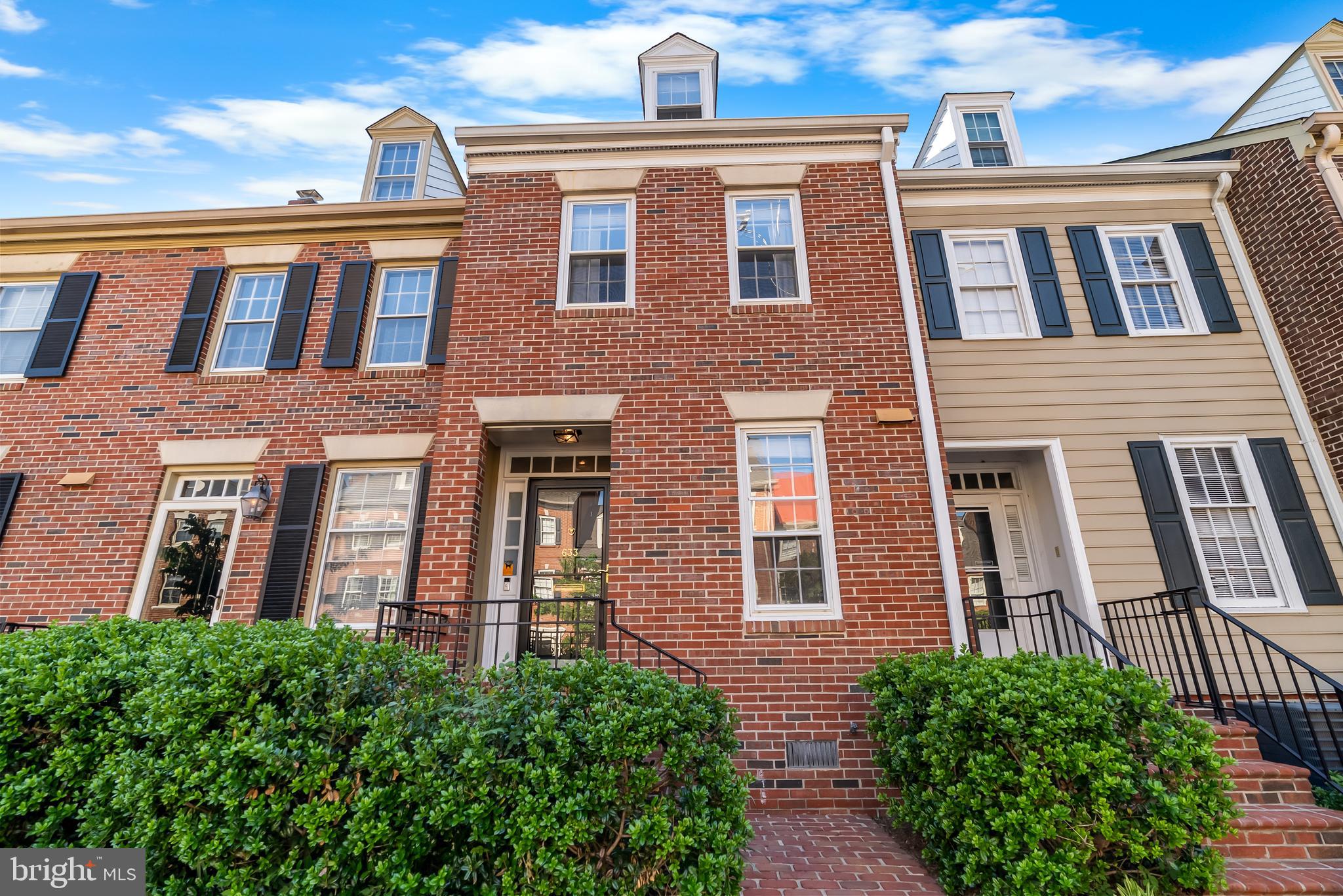 ARCH HALL - Residential