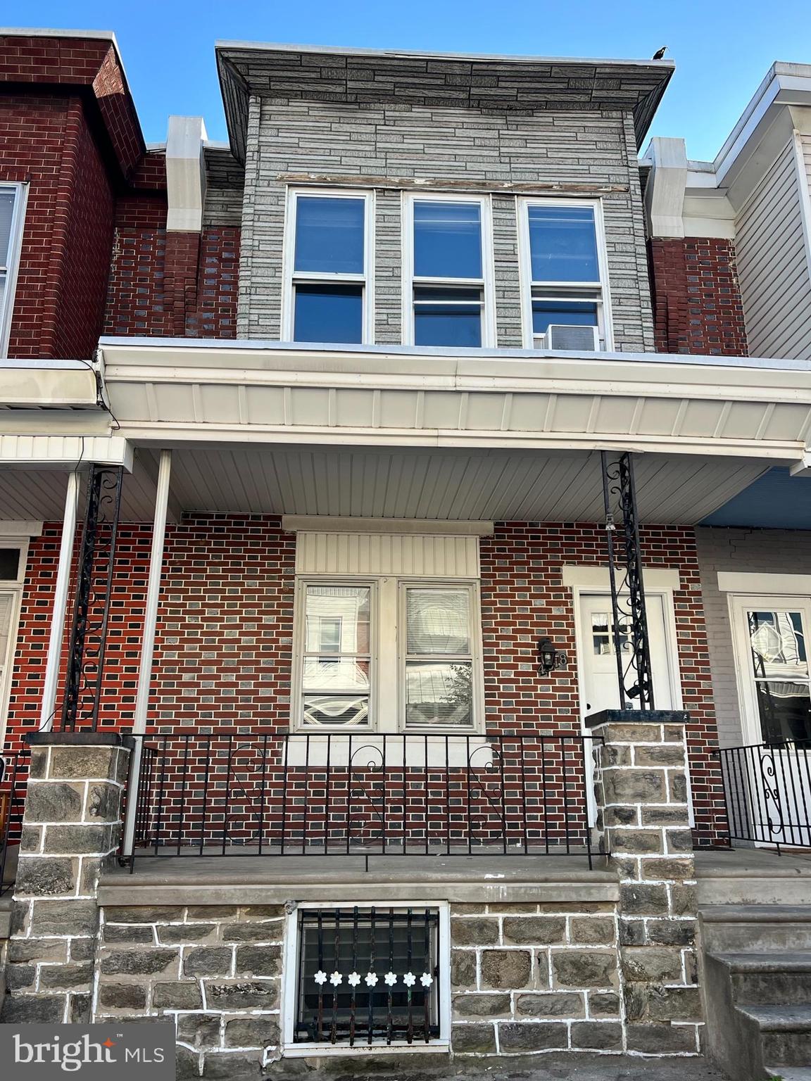 Well maintained Manayunk 3 bedroom home, walking distance to Main St. This 3 bedroom home with on street parking has a very spacious 1st floor open concept living room and kitchen area with a full bath. The unfinished basement has a large open storage area. The 2nd floor has 3 bedrooms all with brand new carpeting there is full bath in the hallway. This clean 3 bedroom home located close to all the action in Manayunk is ready to rent on July 1st!