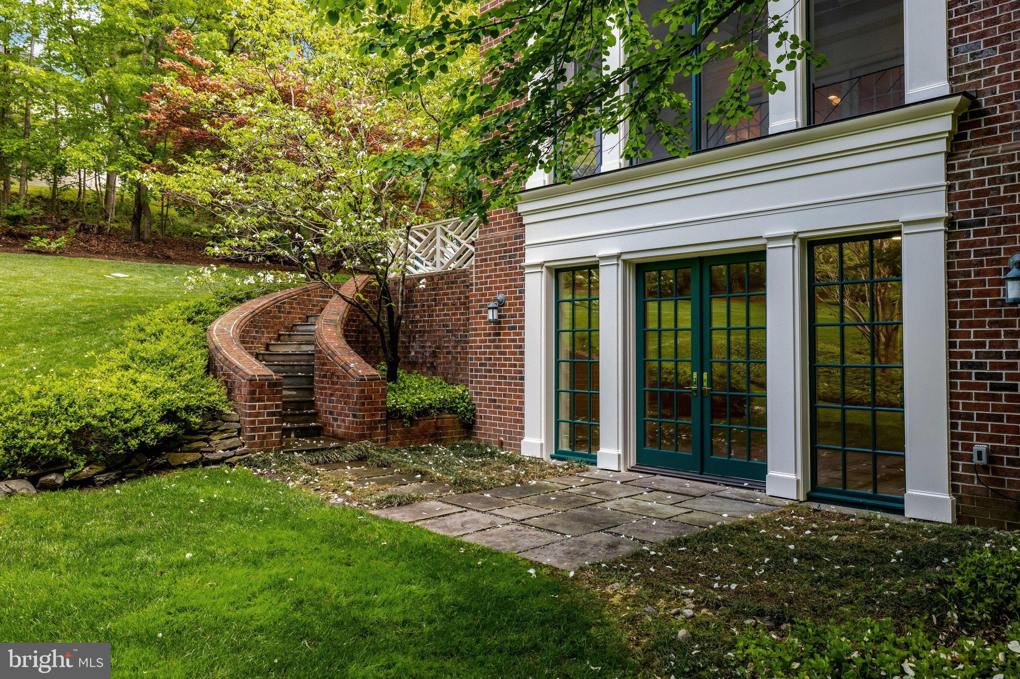 PROSPECT HILL - Residential