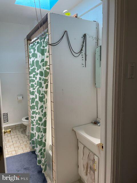 SPRUCE HILL - Residential Lease