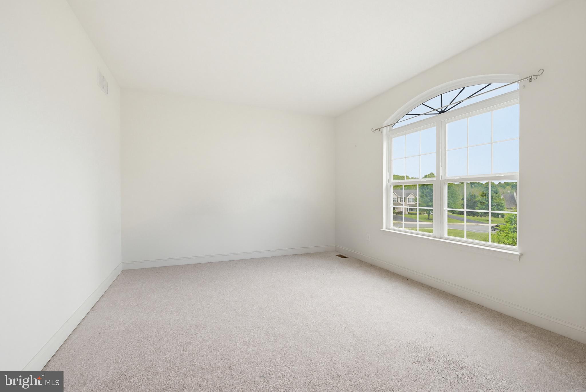 CRESTWOOD - Residential