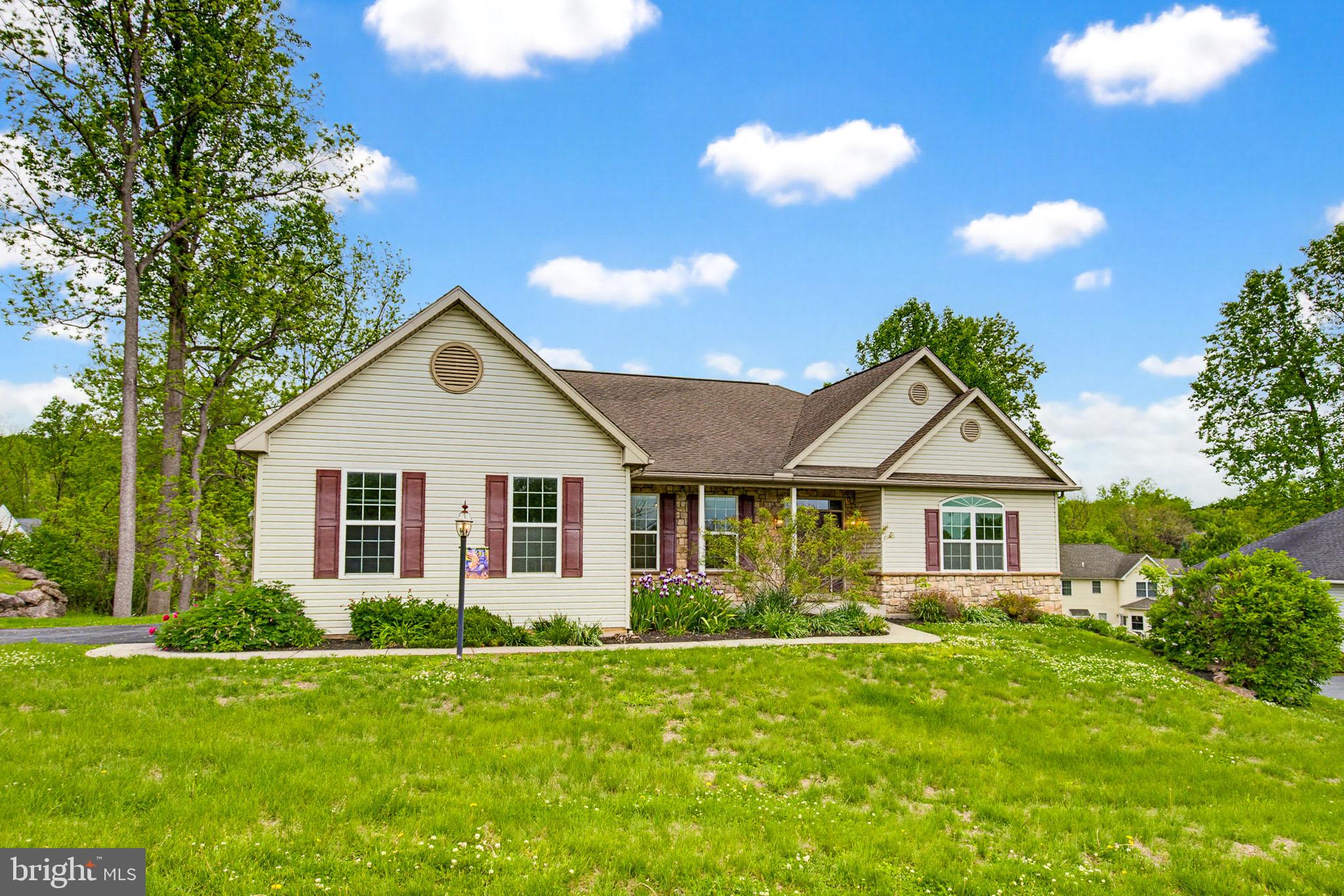 CRESTWOOD - Residential