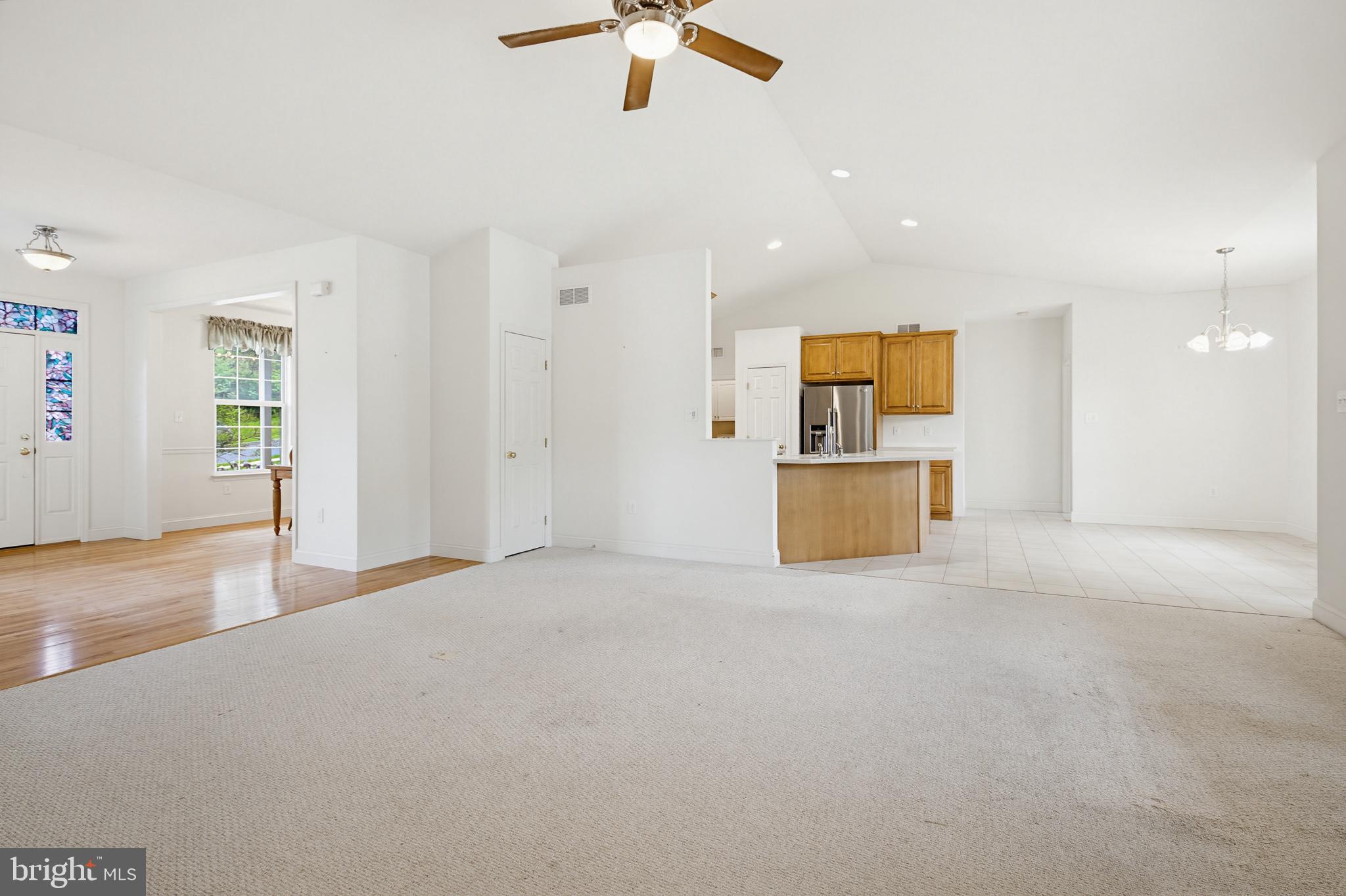 CRESTWOOD - Residential