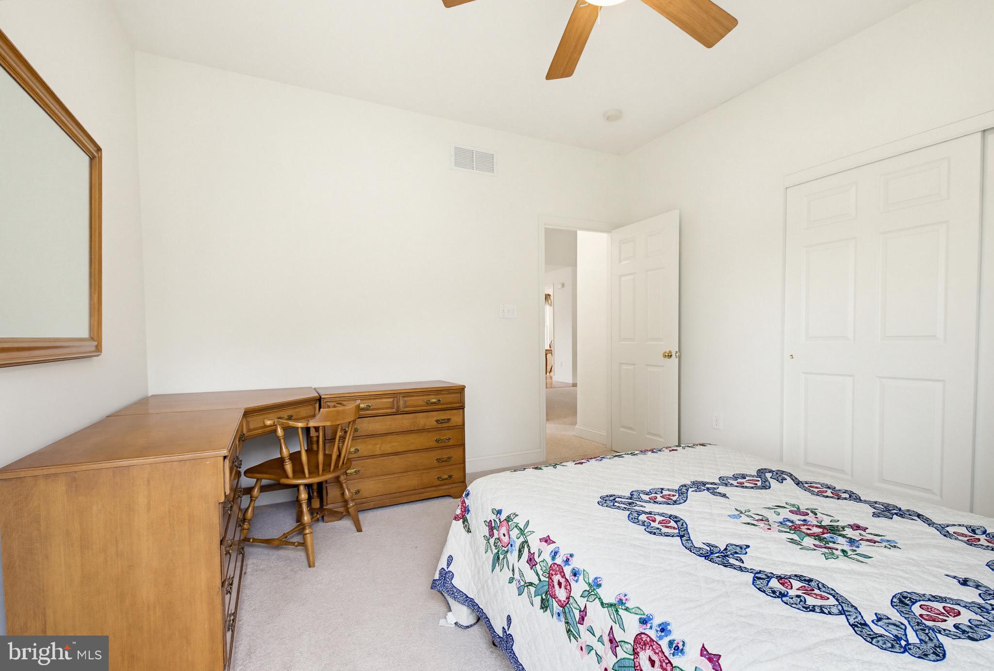 CRESTWOOD - Residential