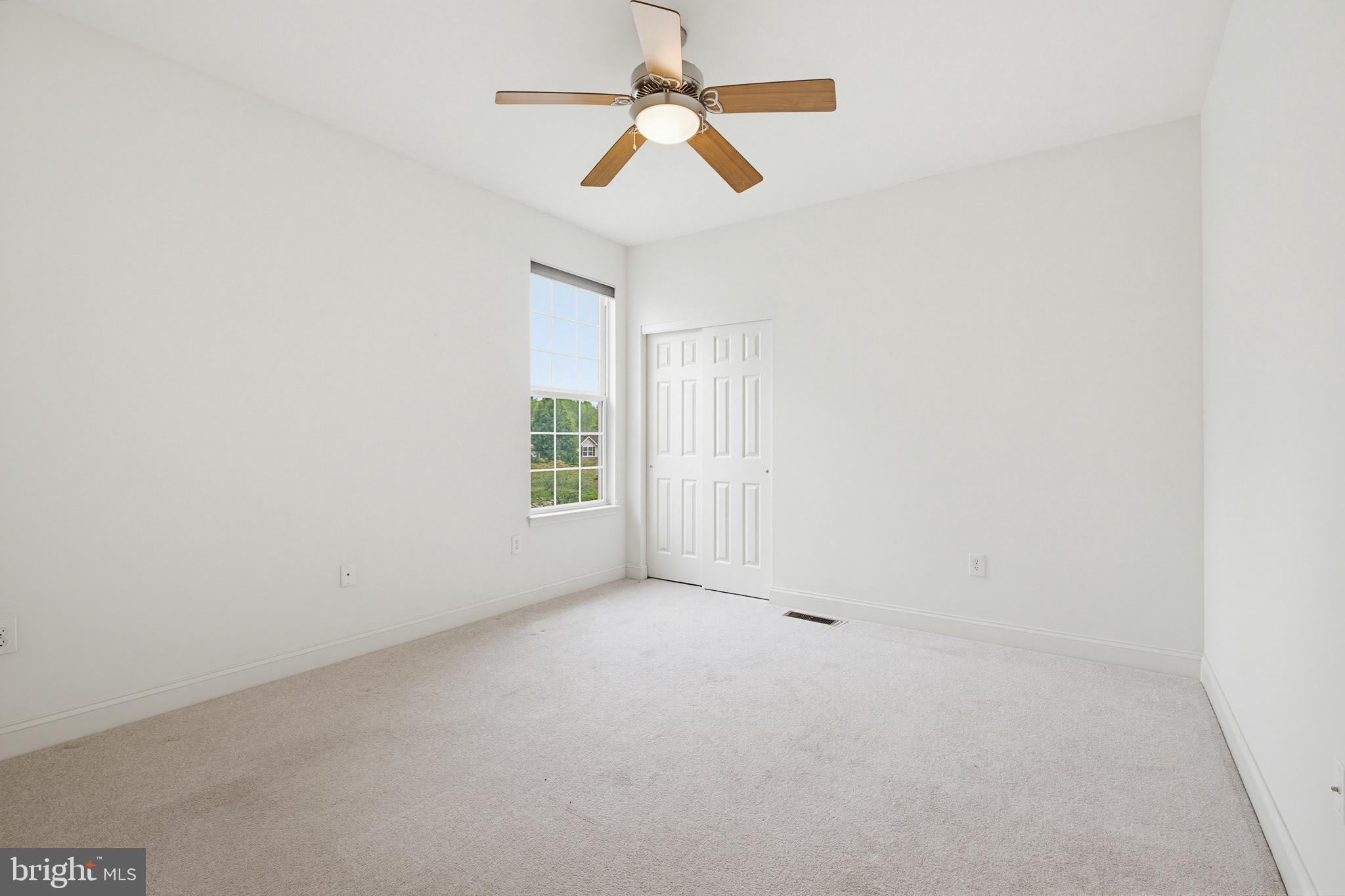 CRESTWOOD - Residential