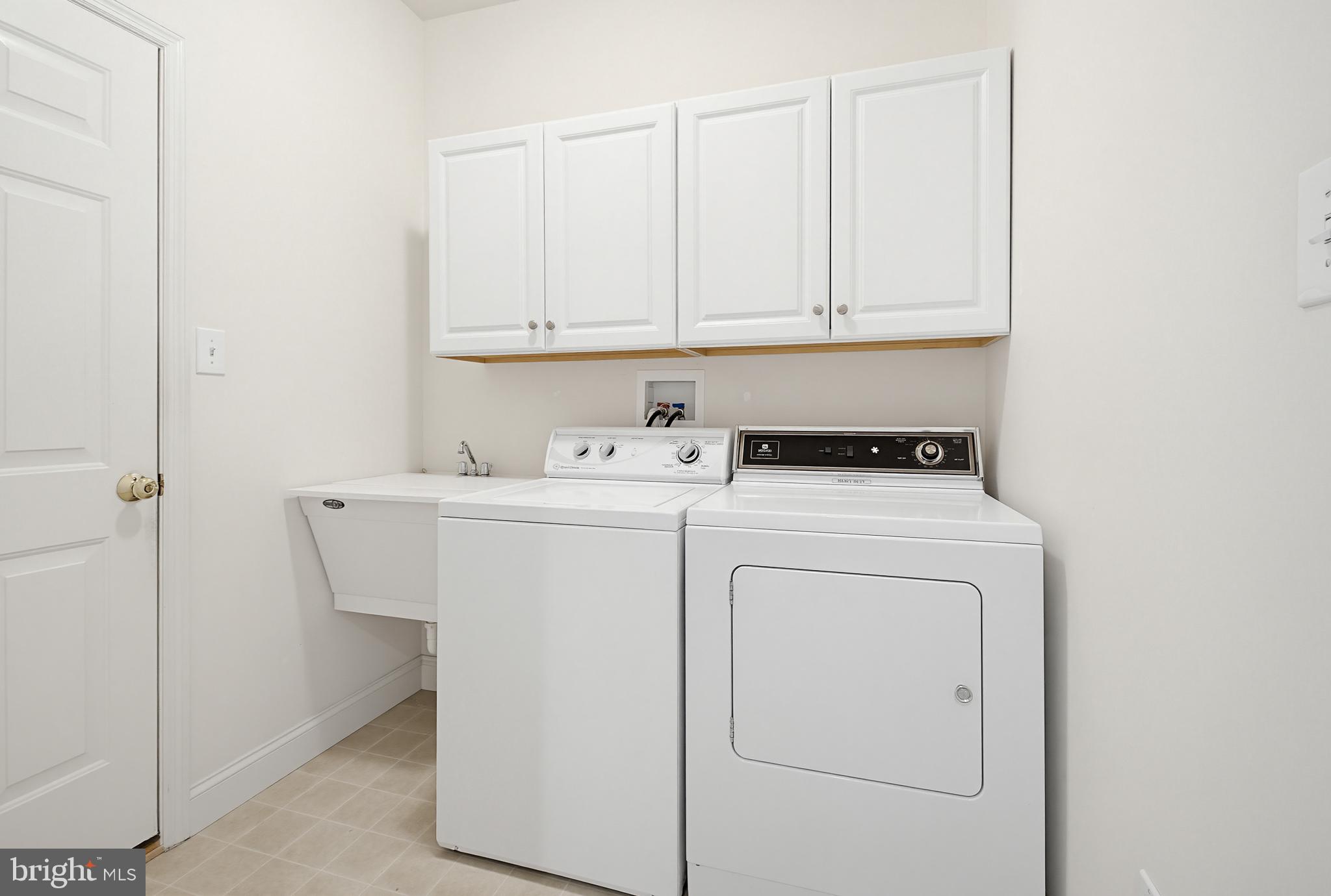 CRESTWOOD - Residential