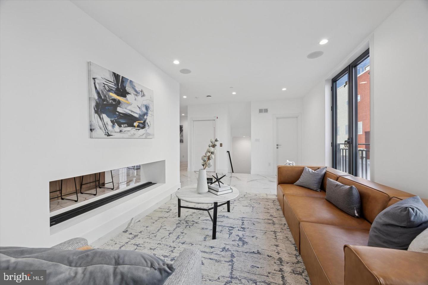 1922 GEARY STREET 10