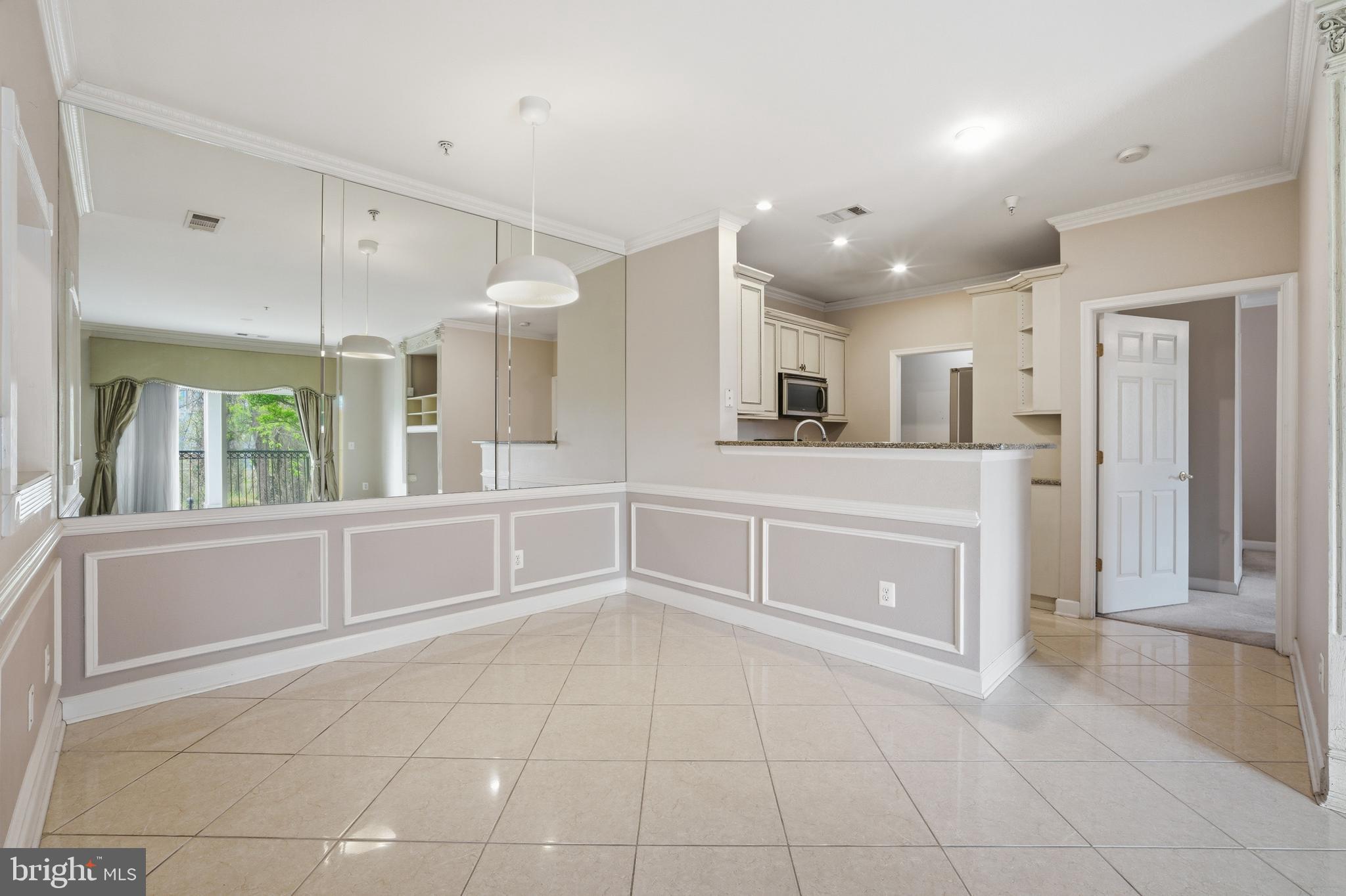 GATES OF MCLEAN - Residential