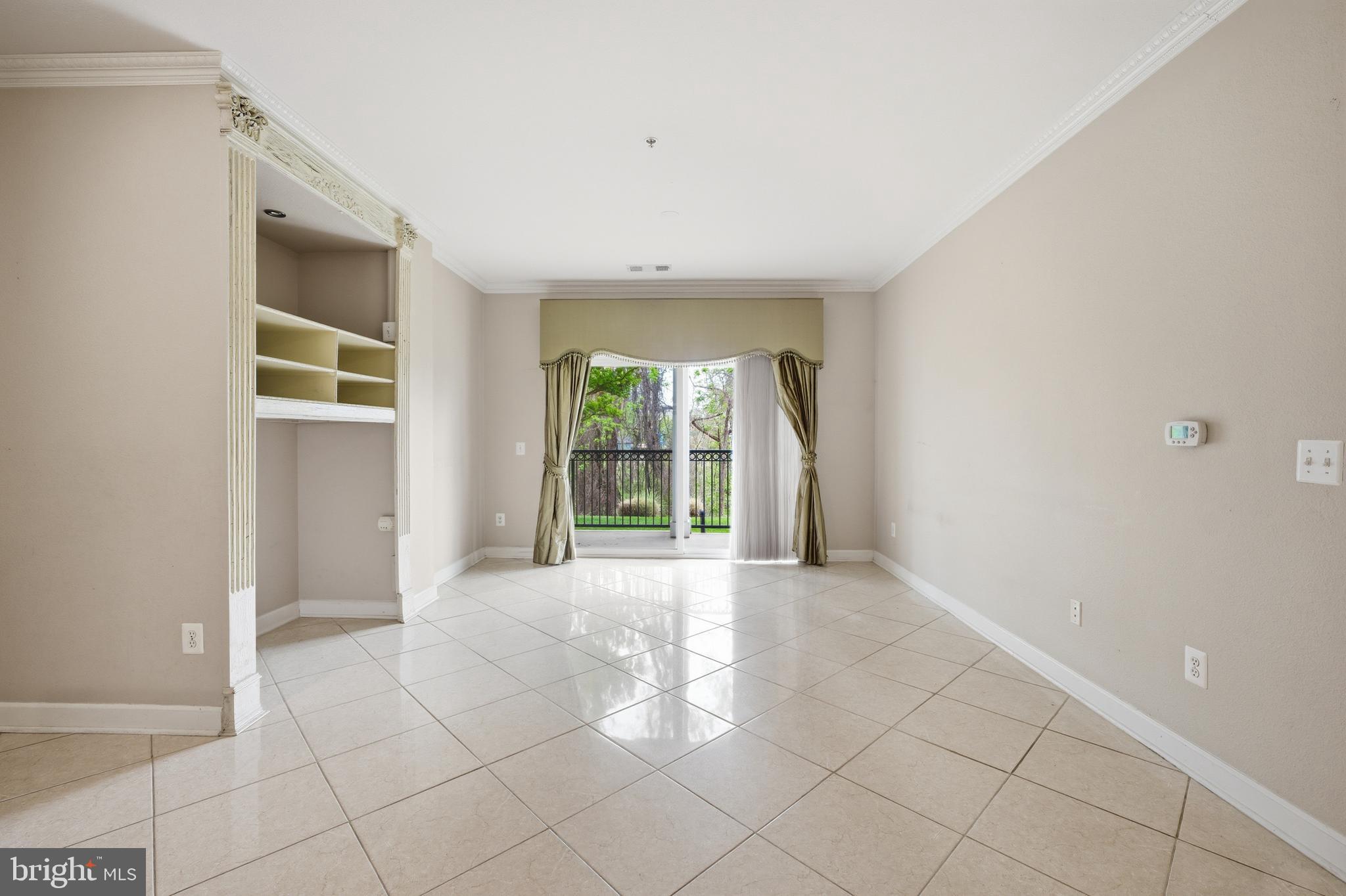 GATES OF MCLEAN - Residential