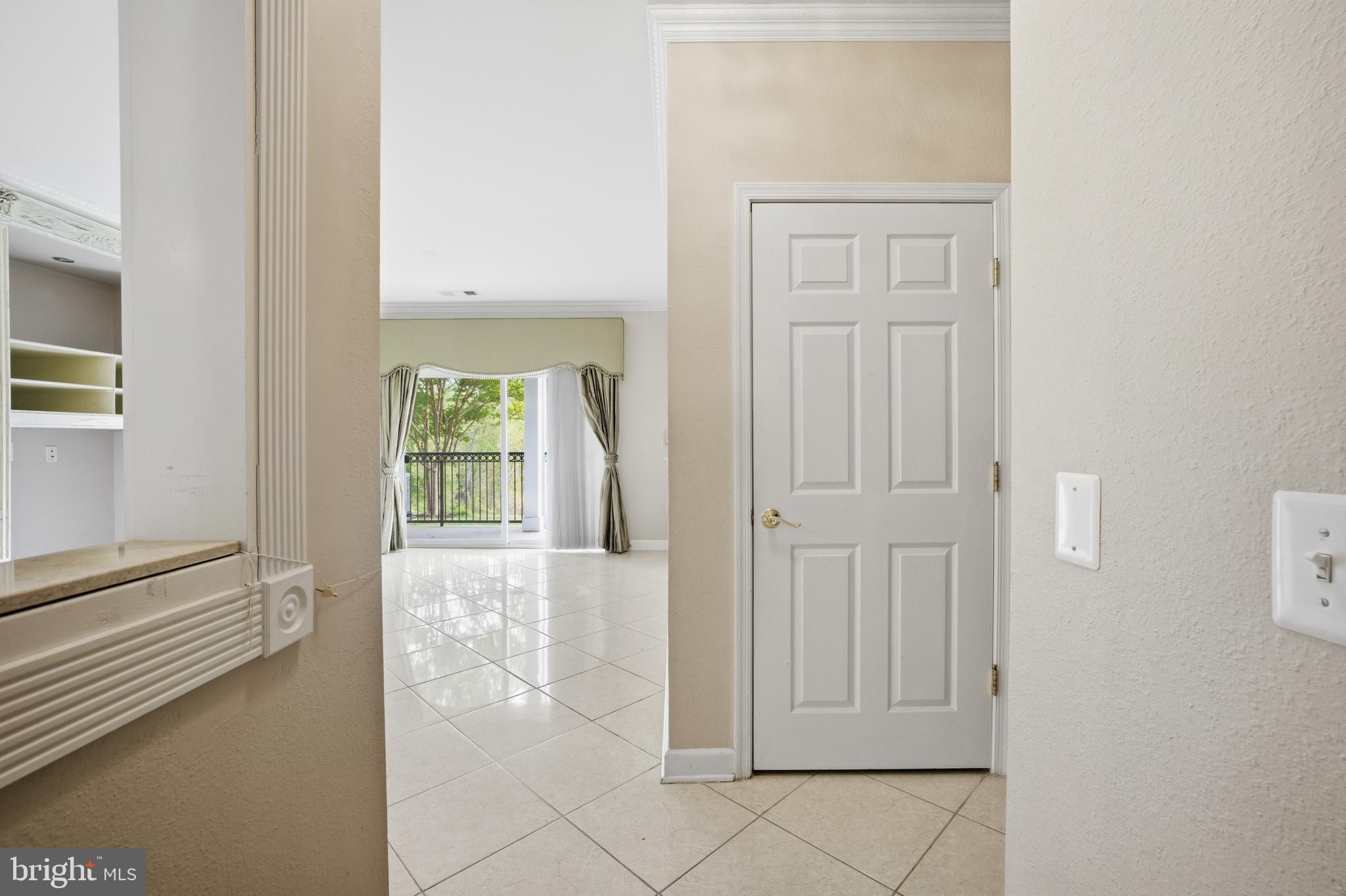 GATES OF MCLEAN - Residential