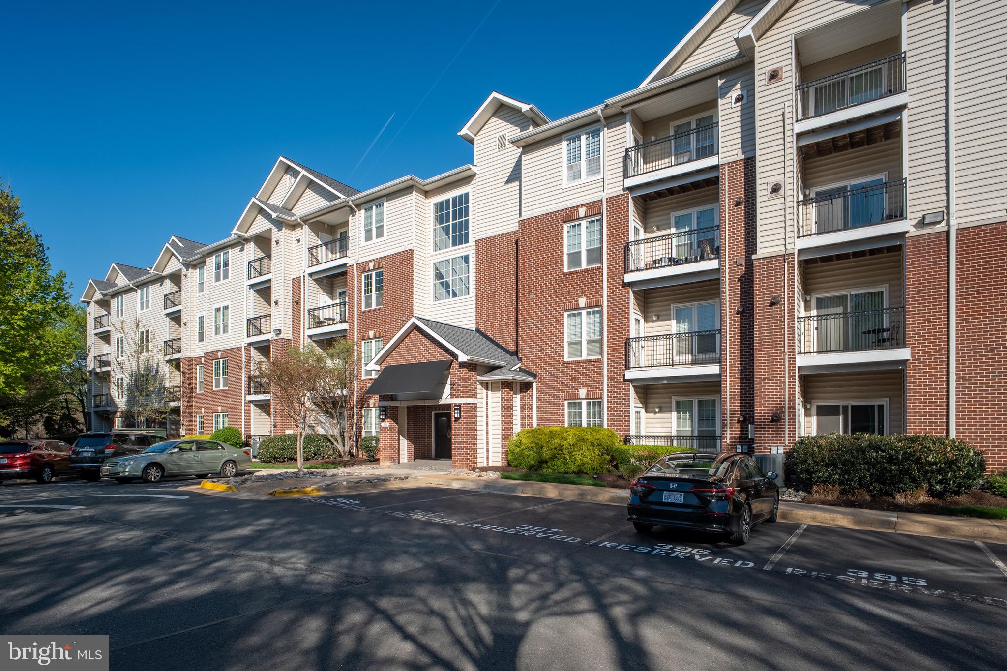 1591 SPRING GATE DRIVE 3108