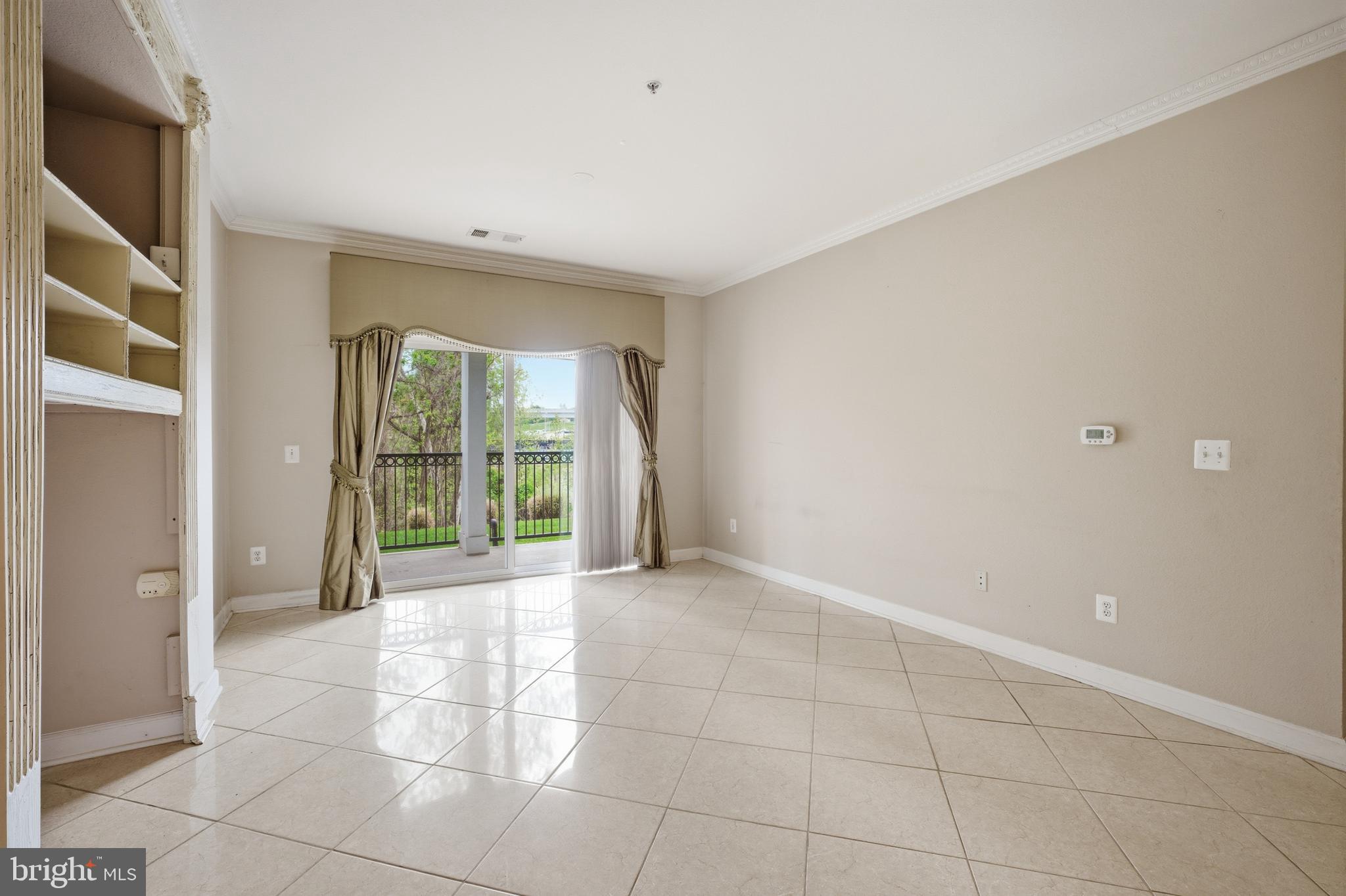 GATES OF MCLEAN - Residential