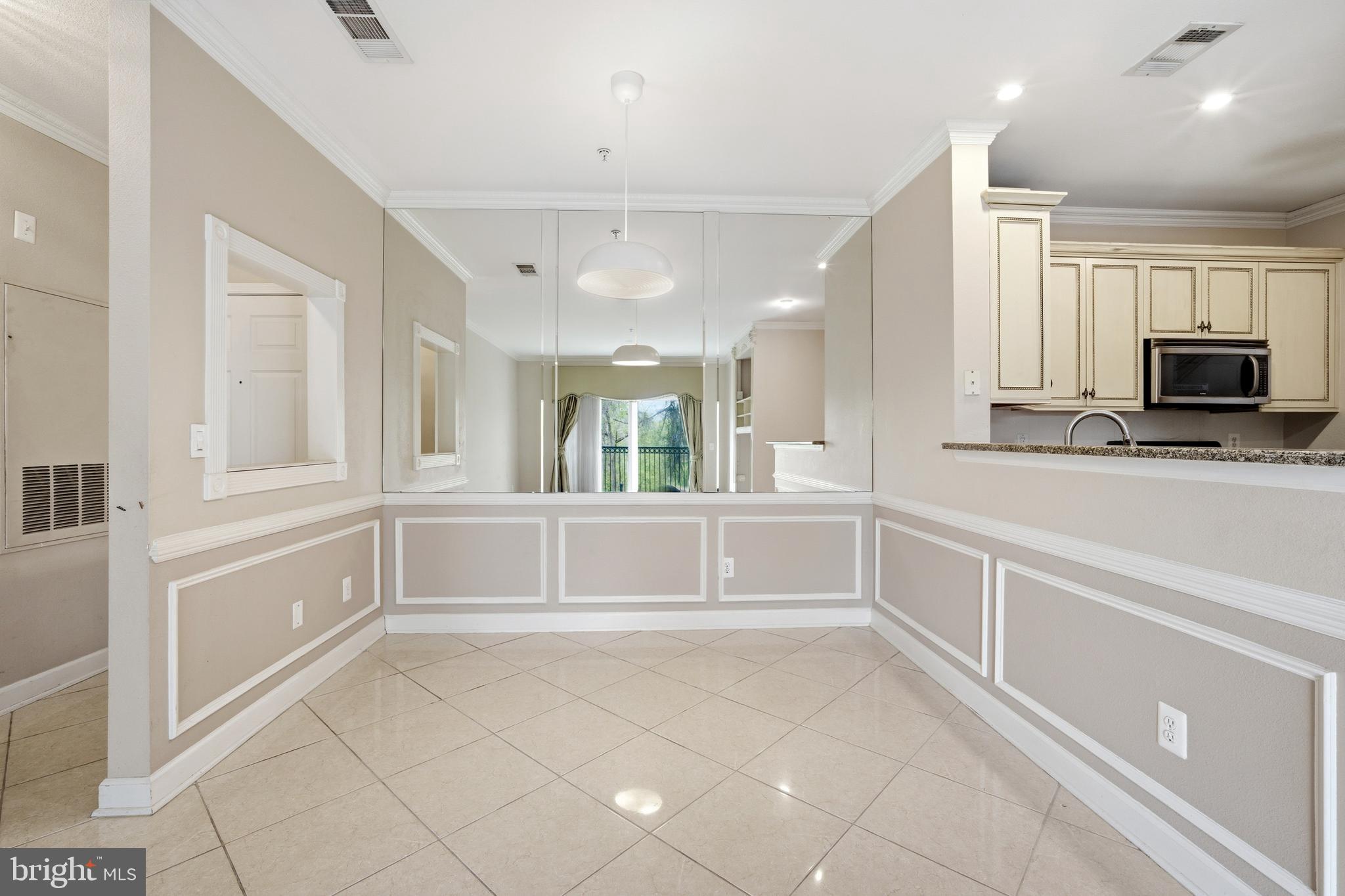 GATES OF MCLEAN - Residential