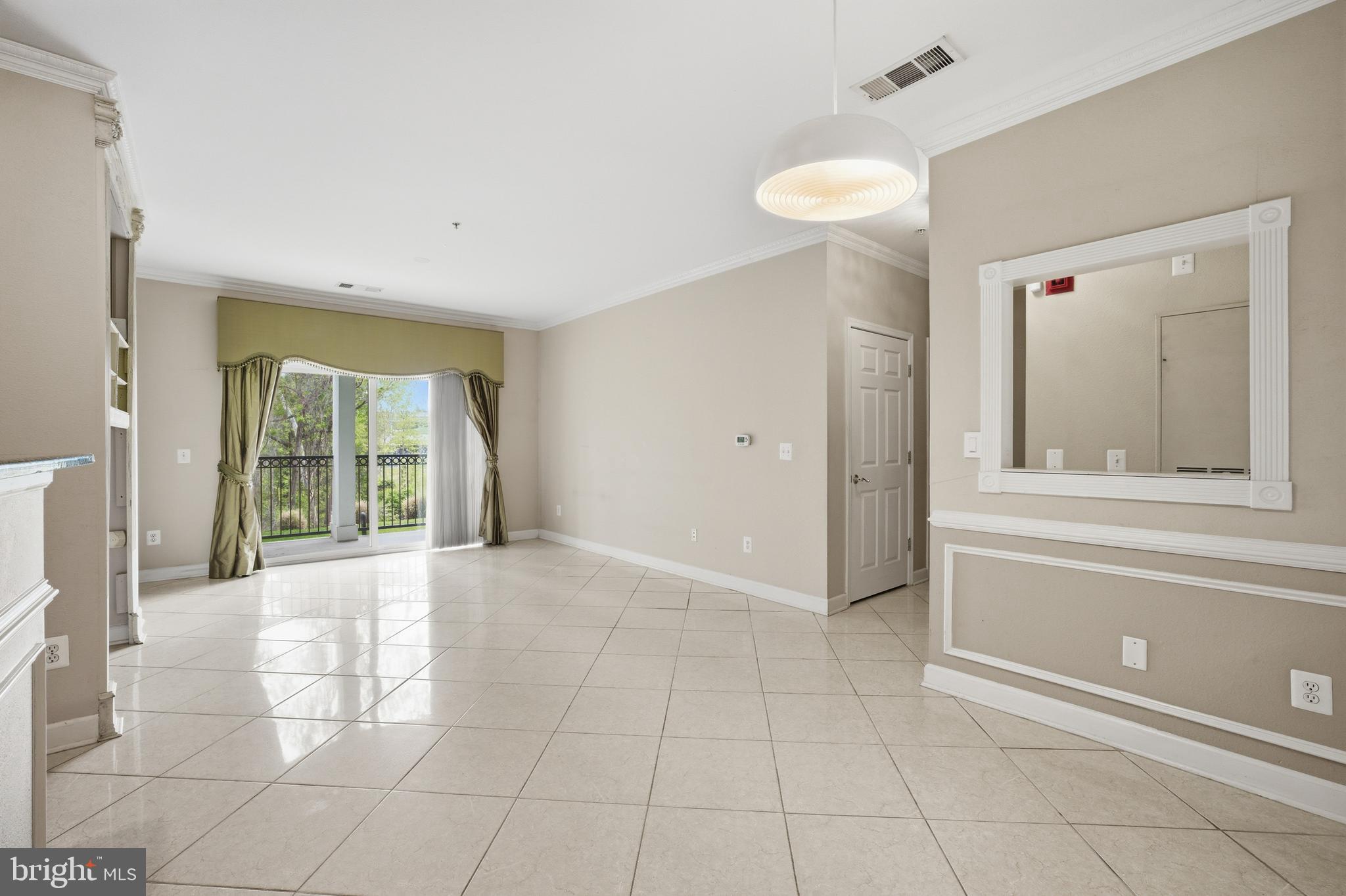 GATES OF MCLEAN - Residential