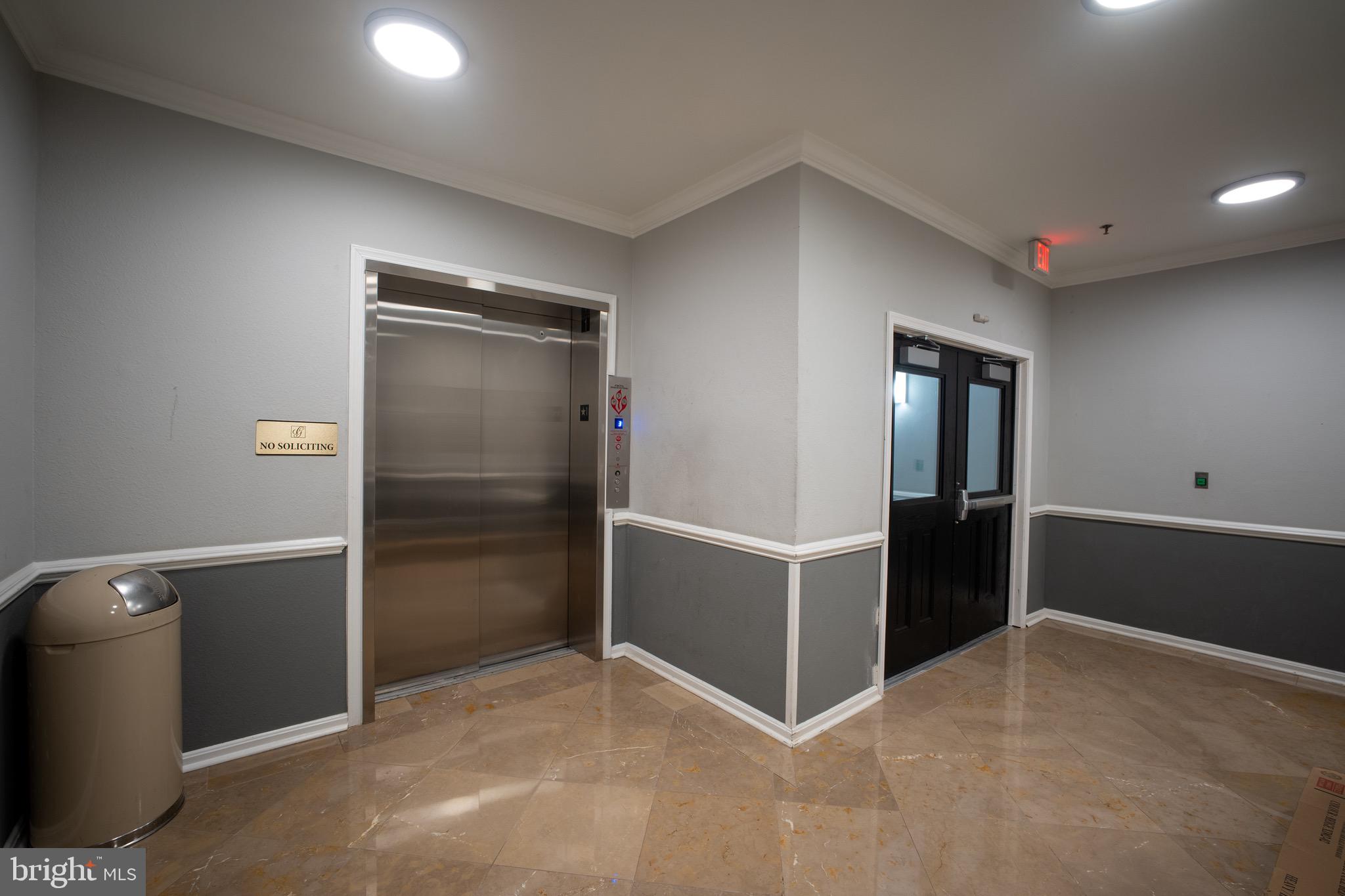 GATES OF MCLEAN - Residential