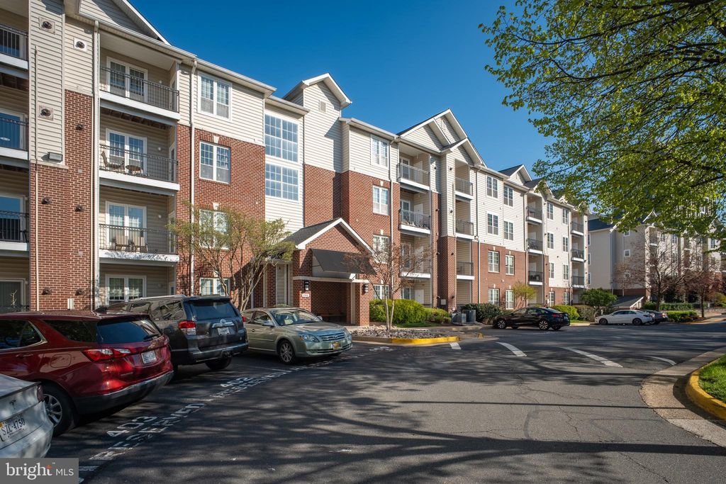 Photo of 1591 Spring Gate Drive #3108, MCLEAN, VA 22102 (MLS # VAFX2304284)