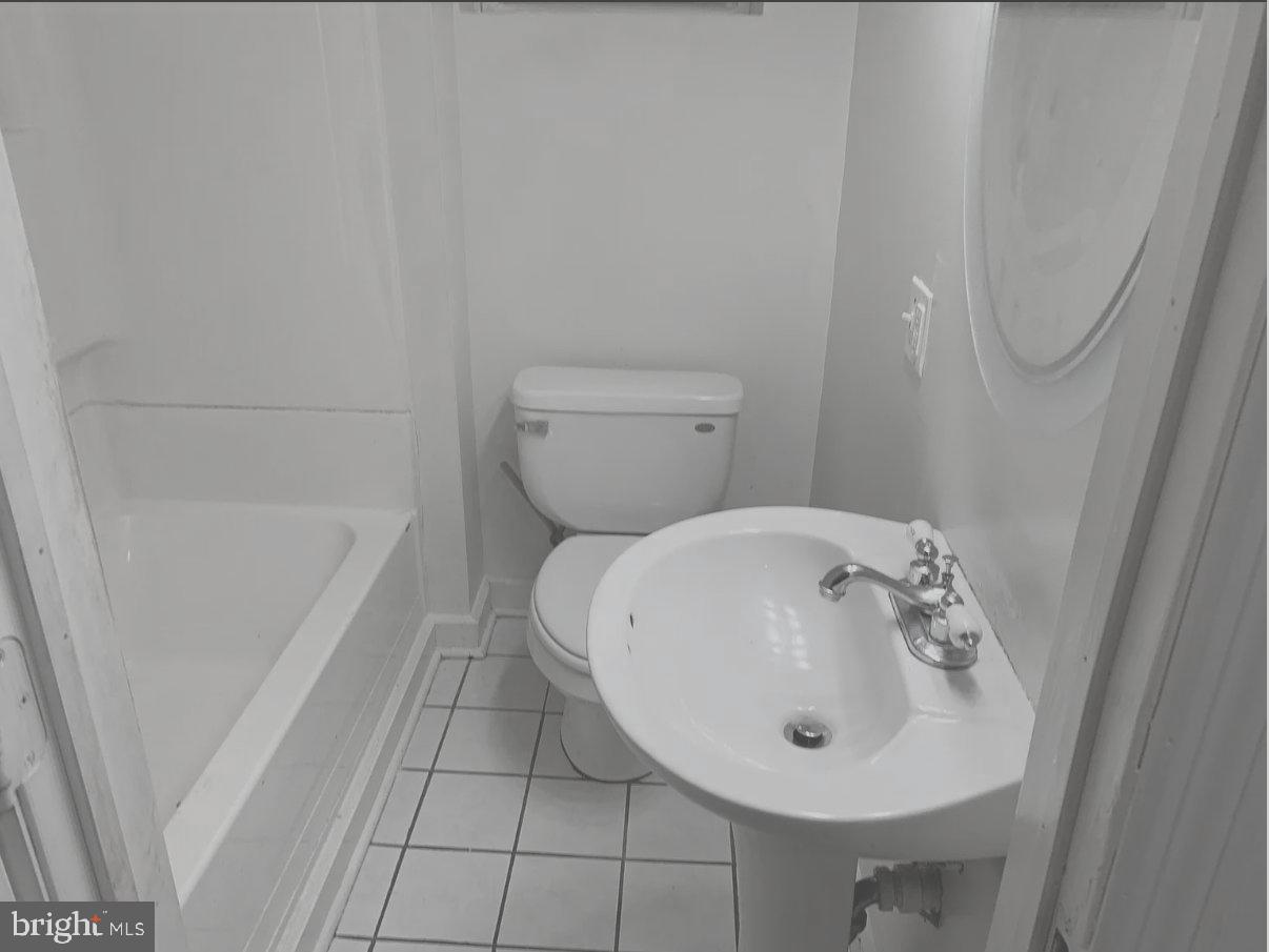 WEST PHILADELPHIA - Residential Lease