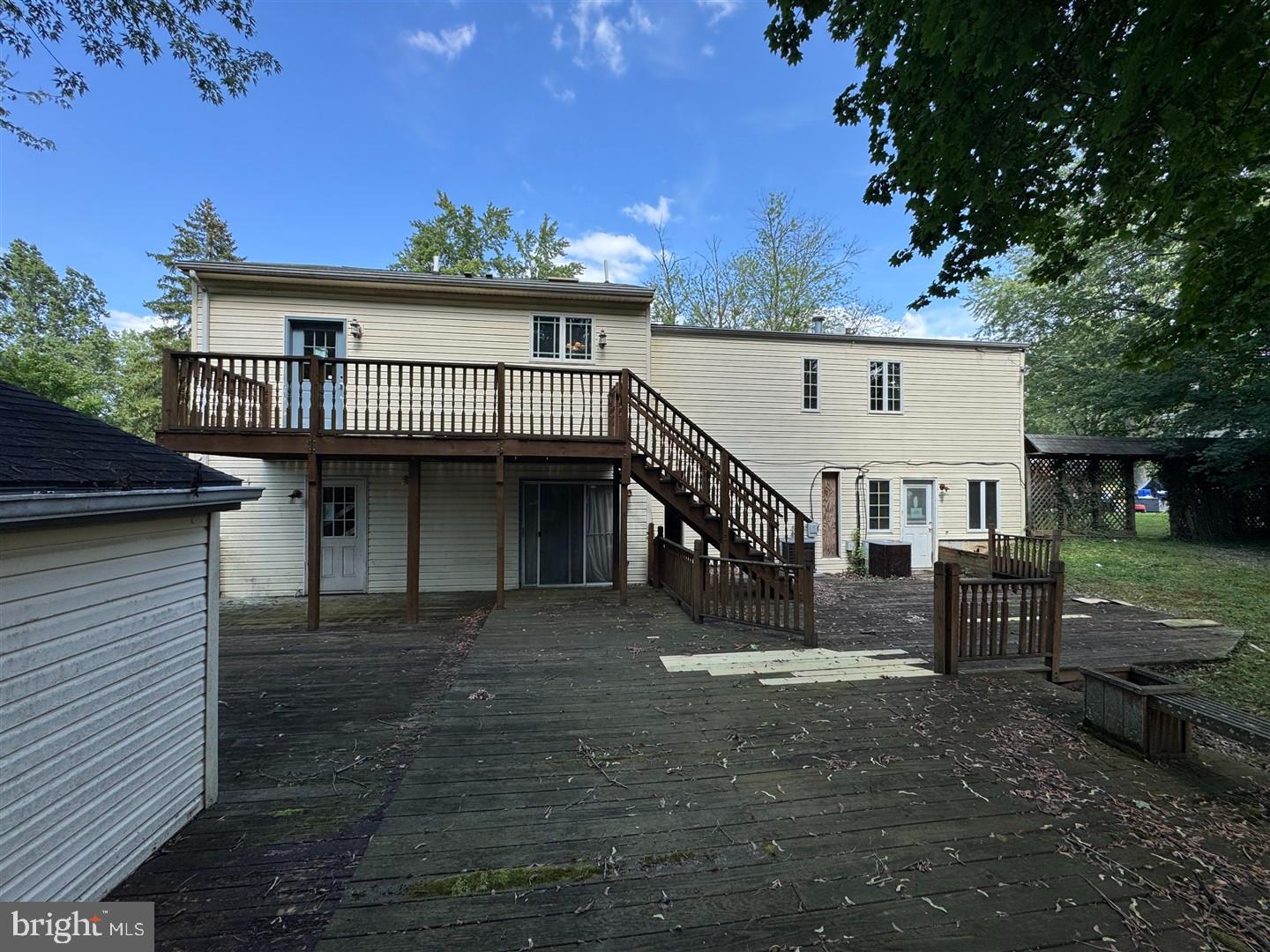 CENTER SQ GREEN - Residential