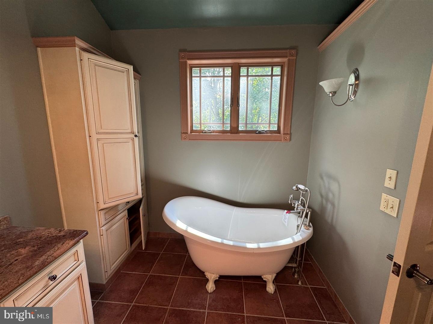 CENTER SQ GREEN - Residential