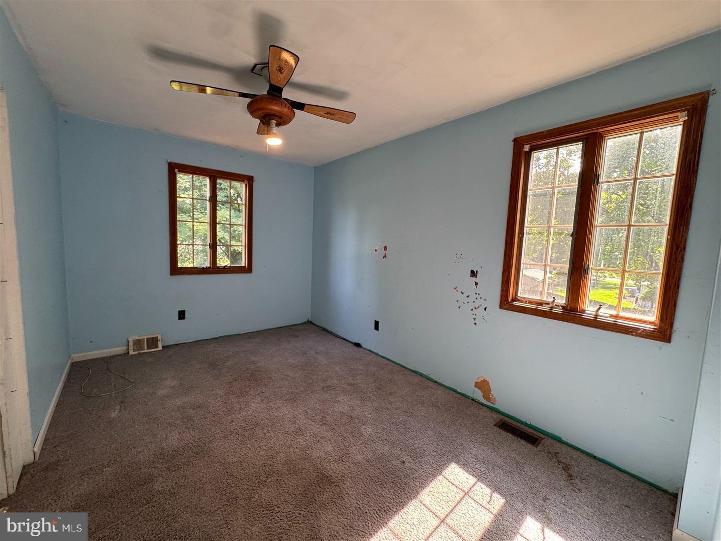 CENTER SQ GREEN - Residential