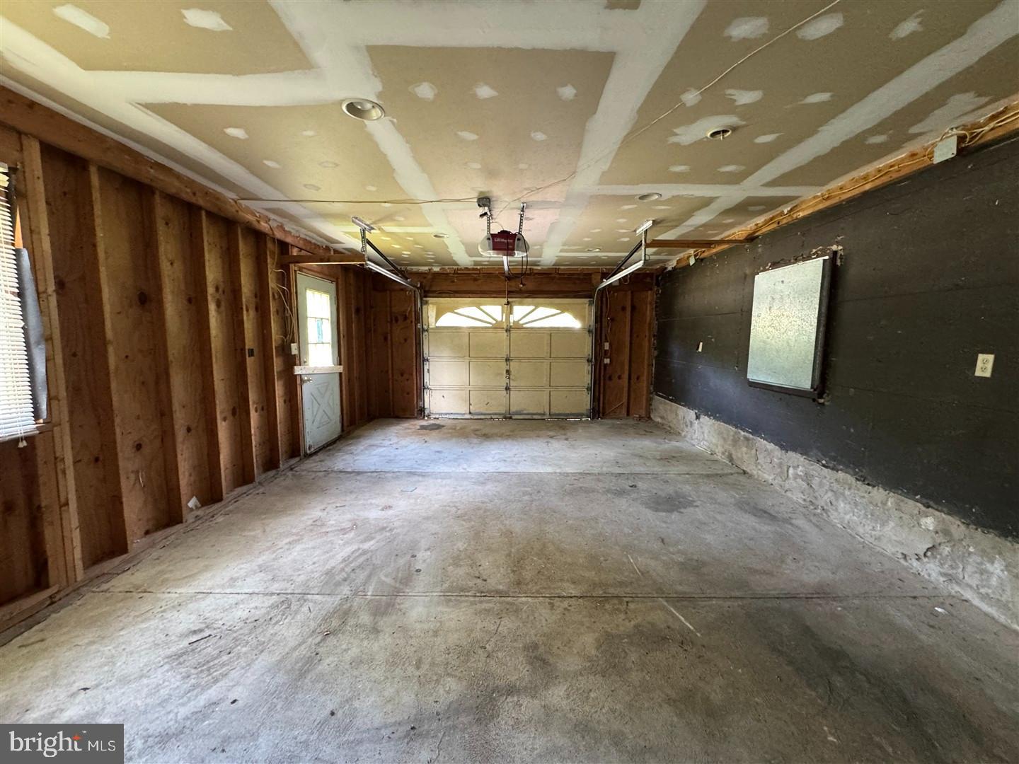 CENTER SQ GREEN - Residential