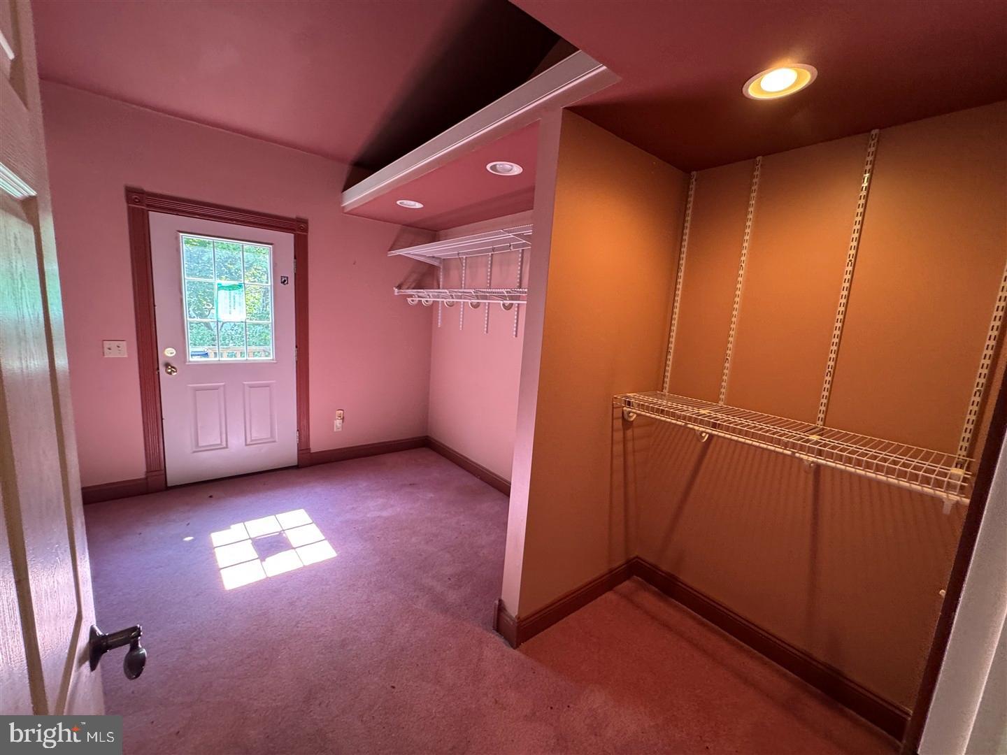 CENTER SQ GREEN - Residential