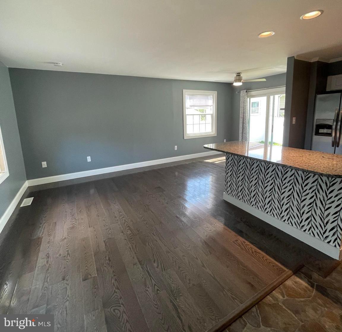 312 LONDONTOWN ROAD