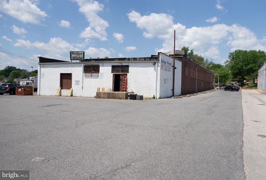 .35 acre lot

Located less than 2 miles to 95, 895, and Rt. 40 (Pulaski Highway), 3.5 miles to 695